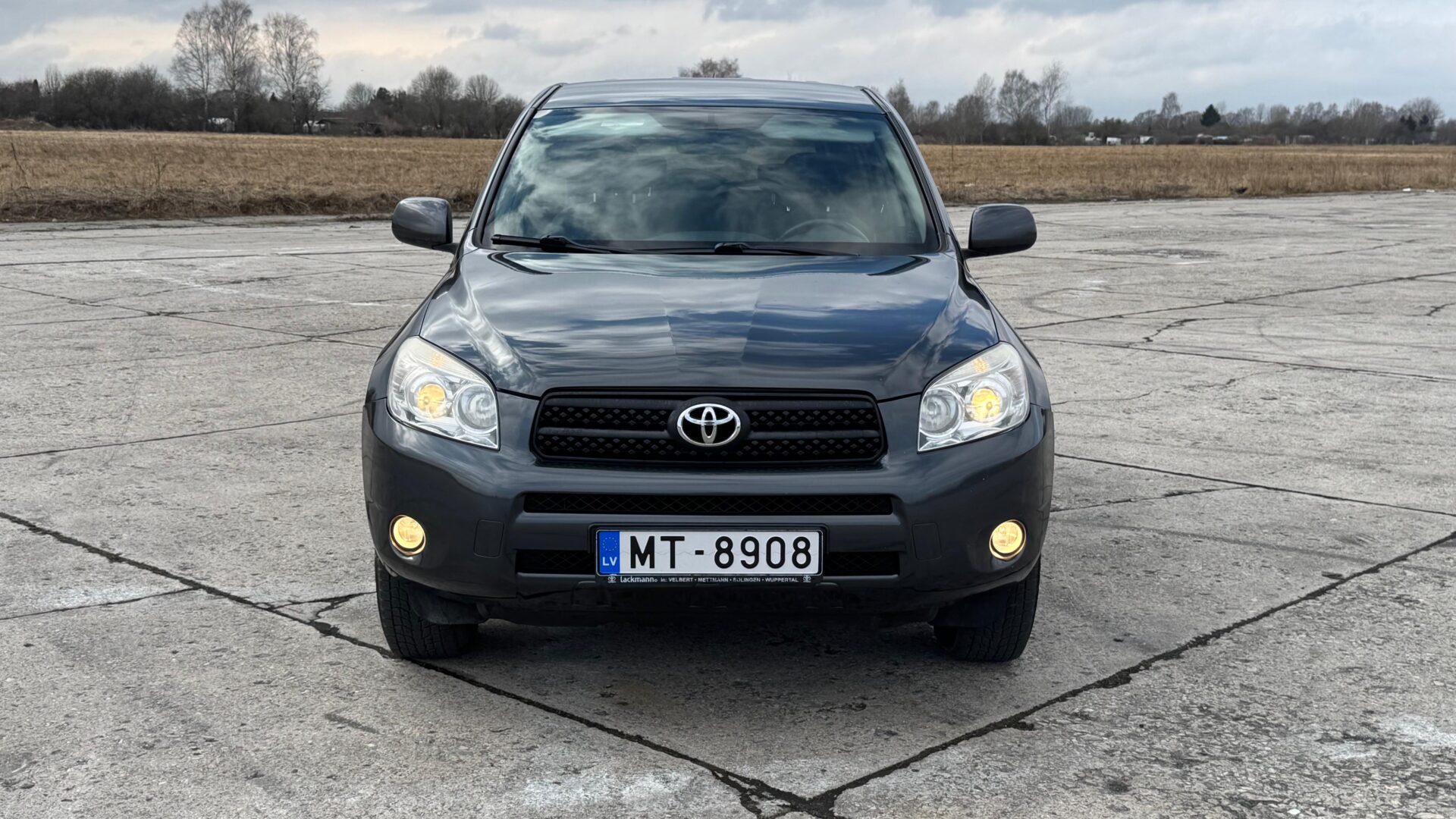 TOYOTA RAV4
