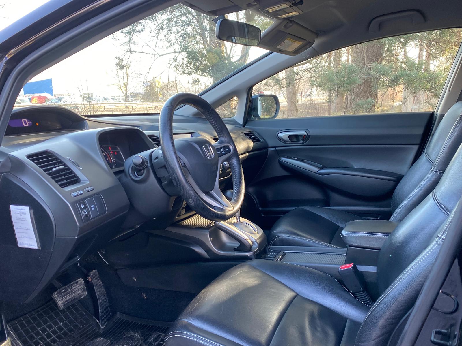 HONDA CIVIC 4DR HYBRID