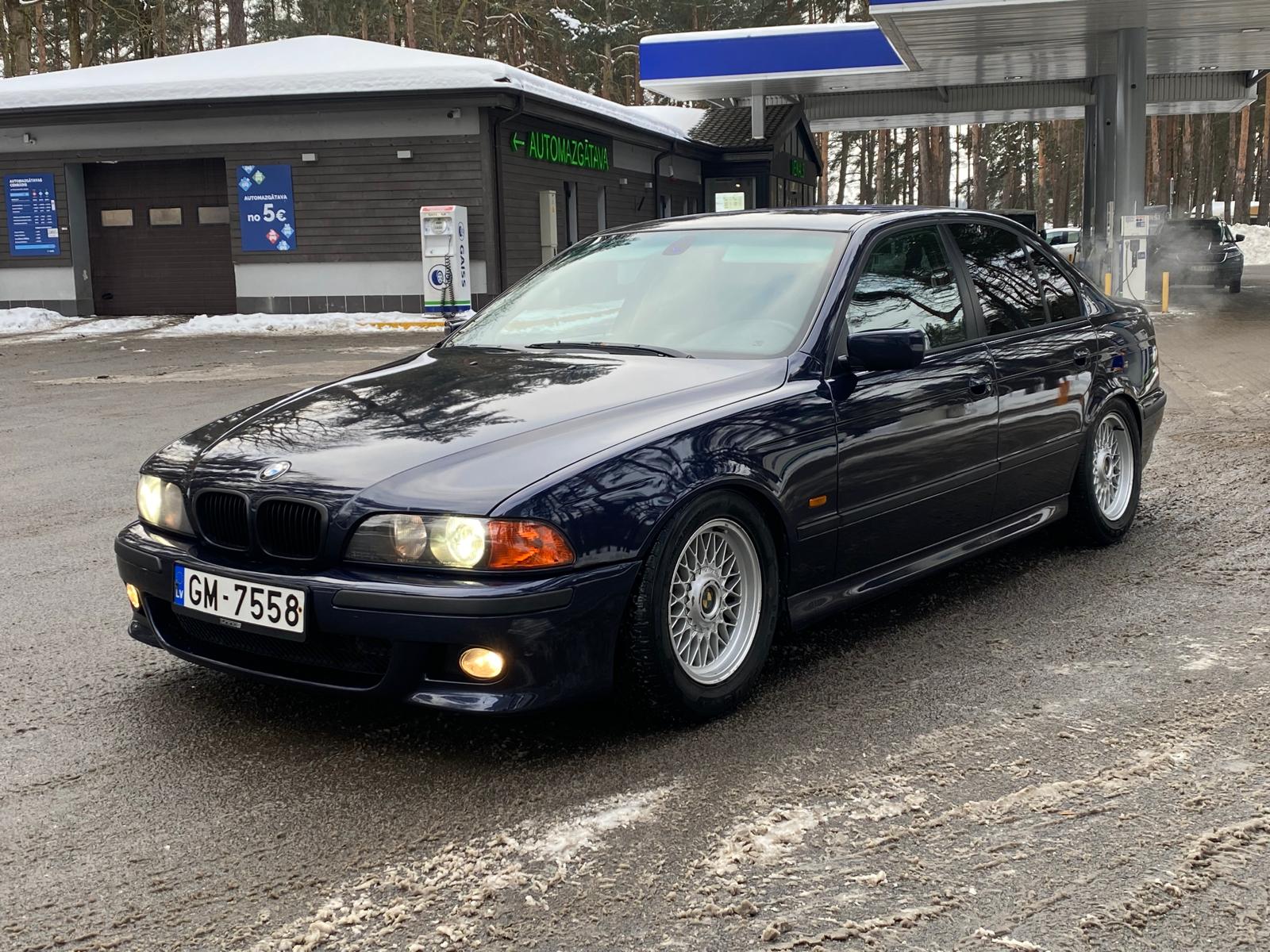 BMW 528 (E39) M-PACK