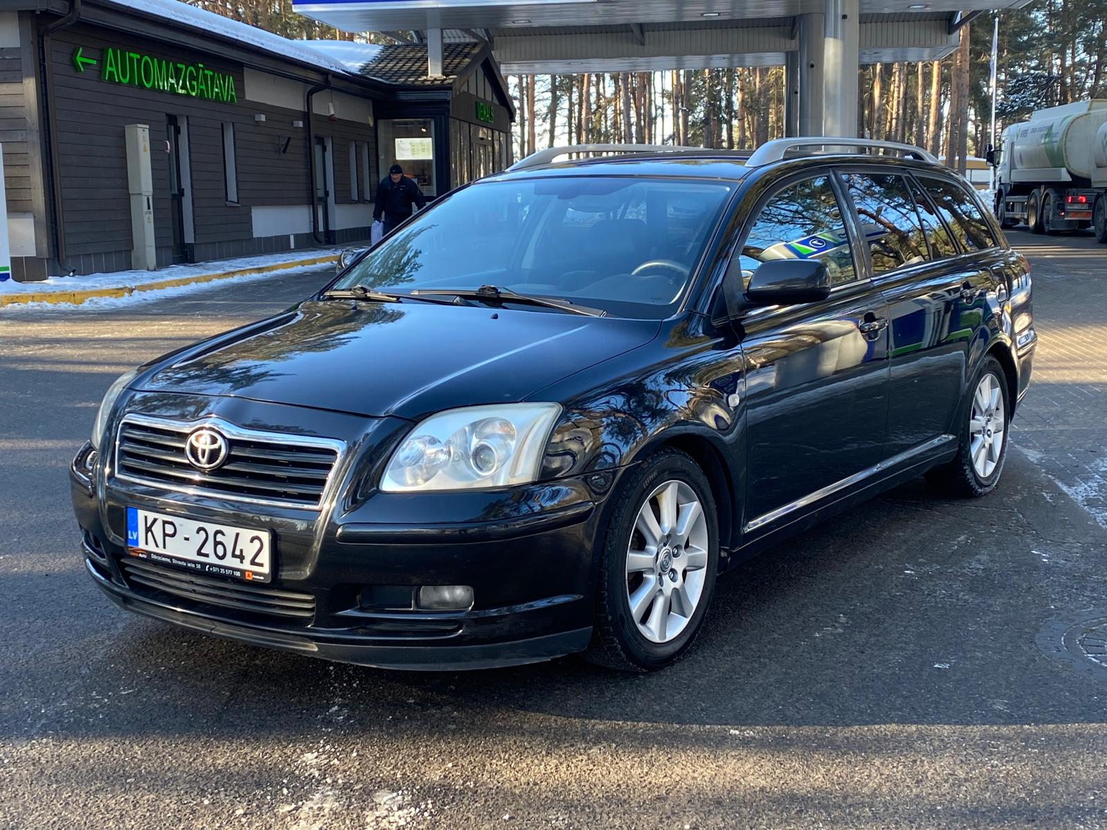 TOYOTA AVENSIS