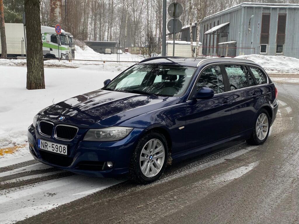 BMW 318 (E91)
