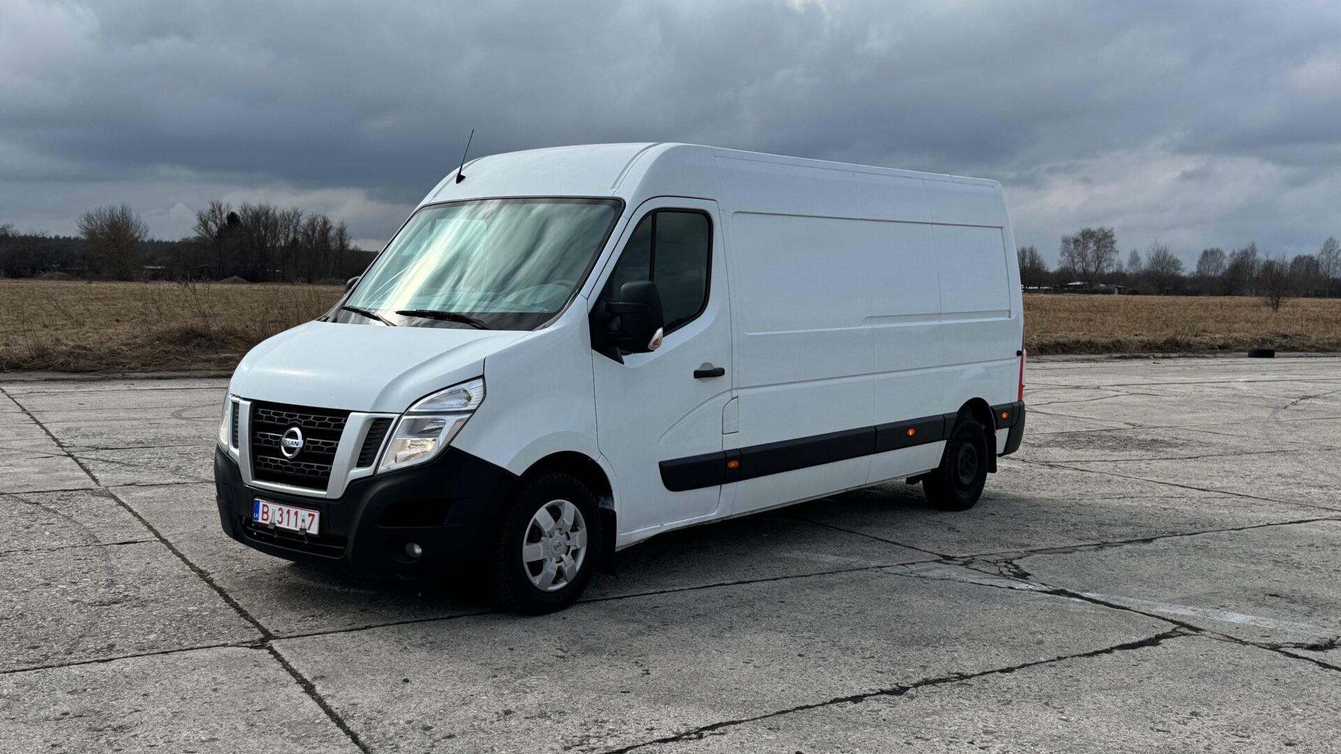 NISSAN NV400 KRAVAS BUSS