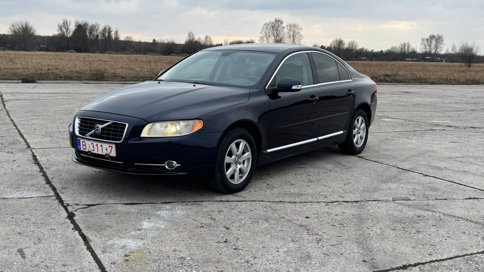 VOLVO S80