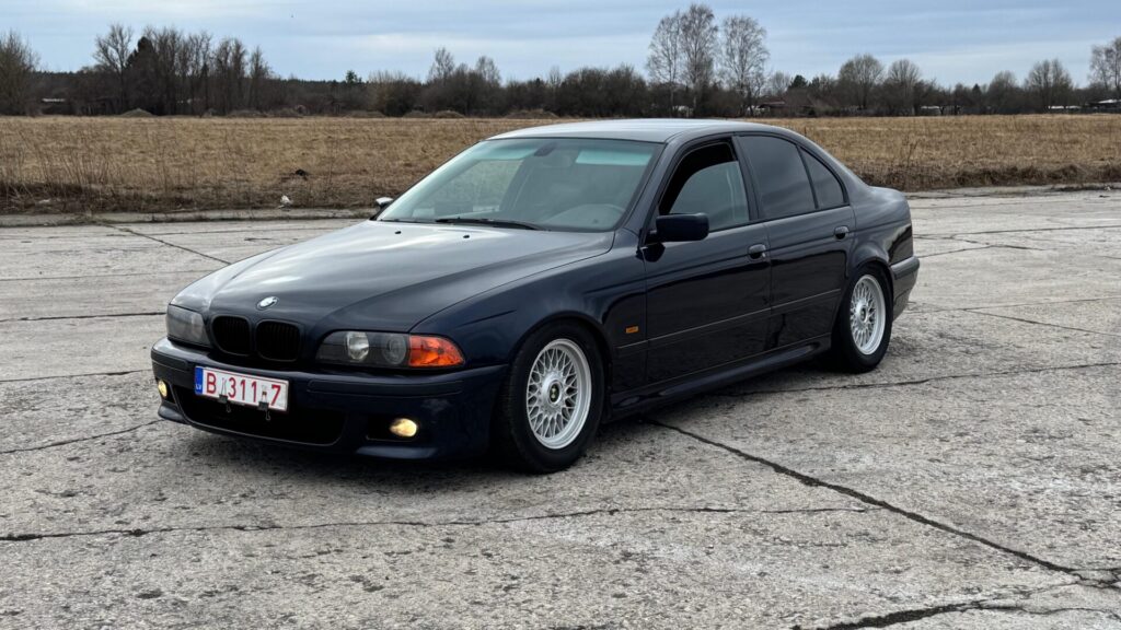 BMW 528 (E39) M-PACK