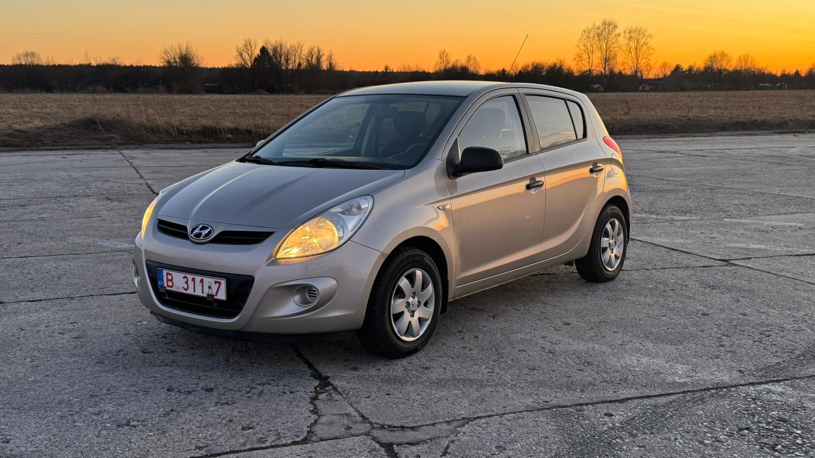 HYUNDAI I20