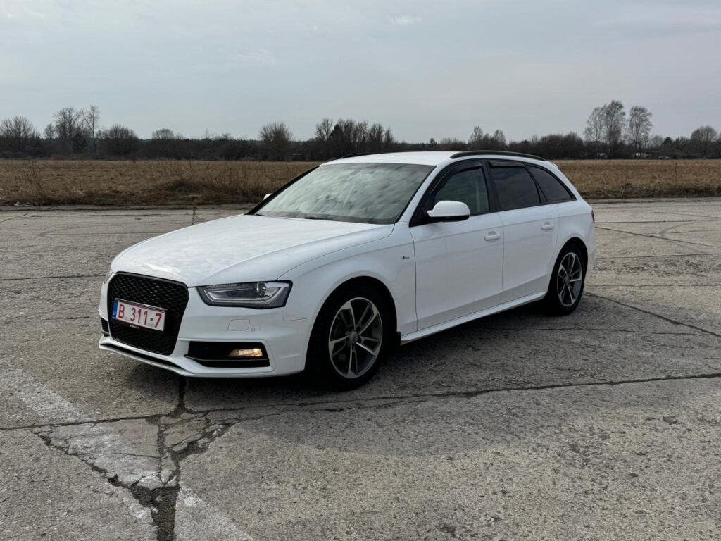 AUDI A4 S-LINE