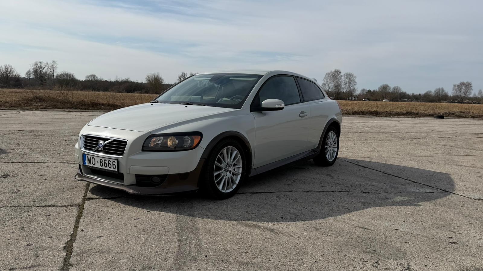 VOLVO C30