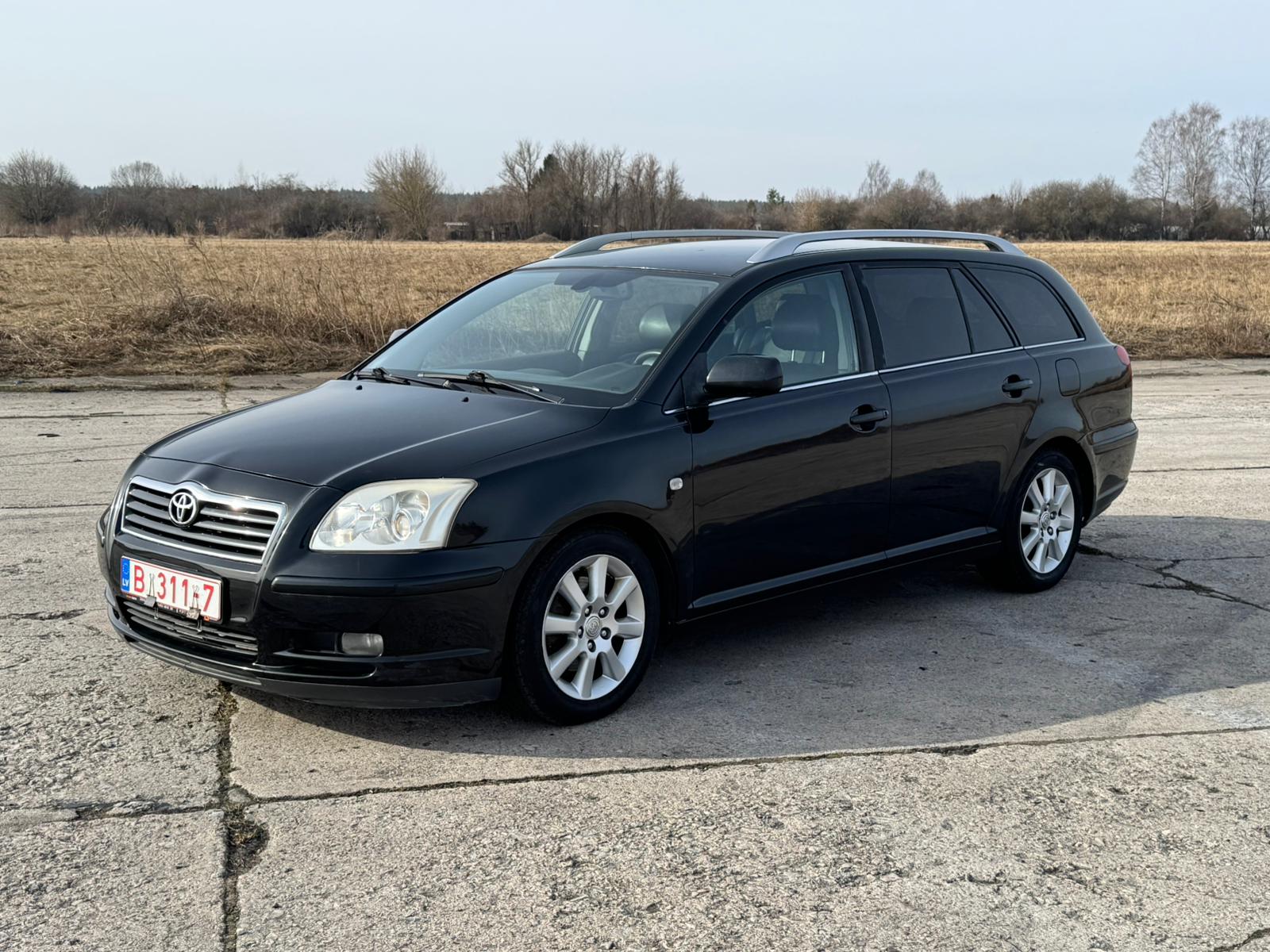 TOYOTA AVENSIS
