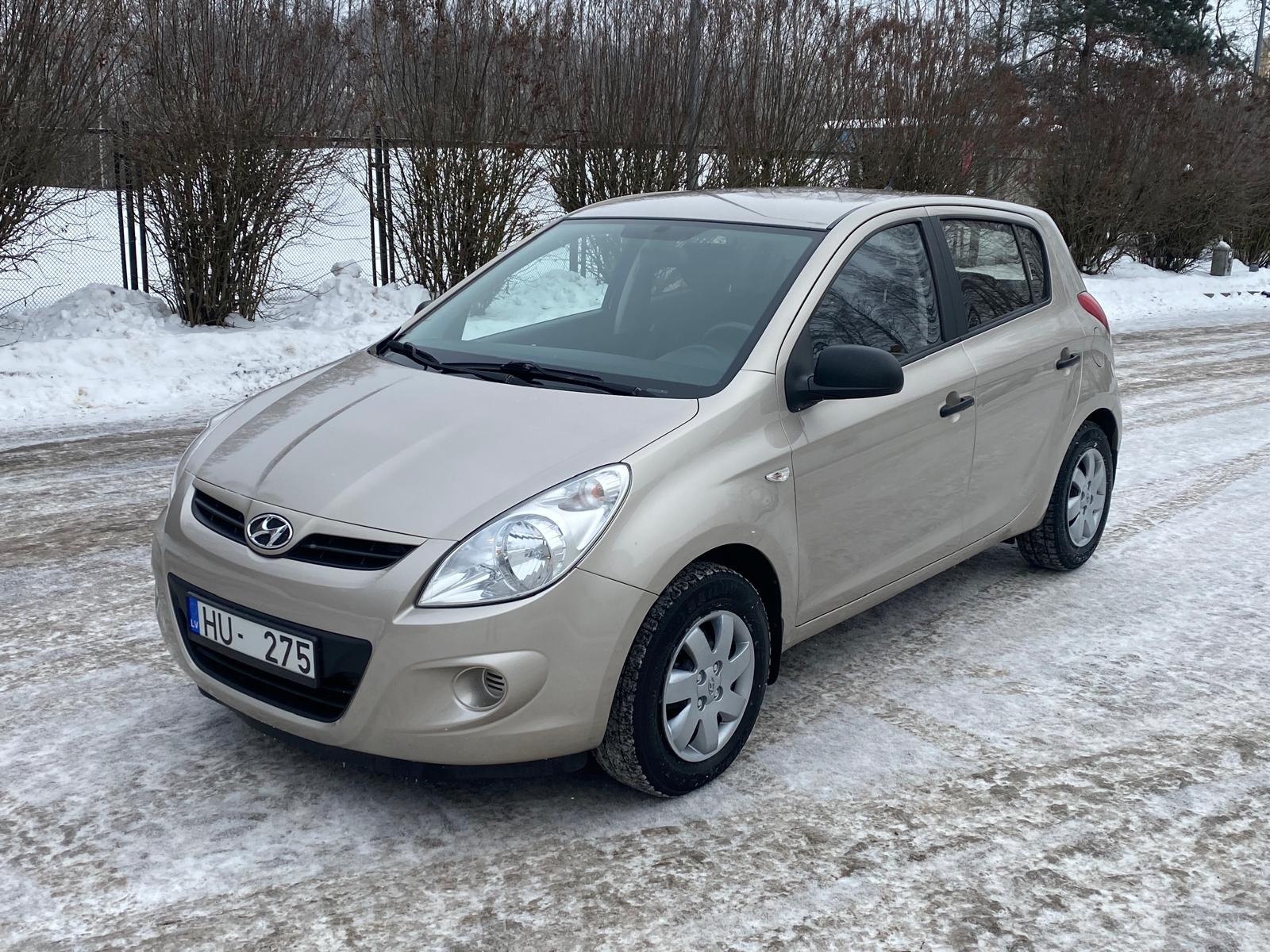 HYUNDAI I20