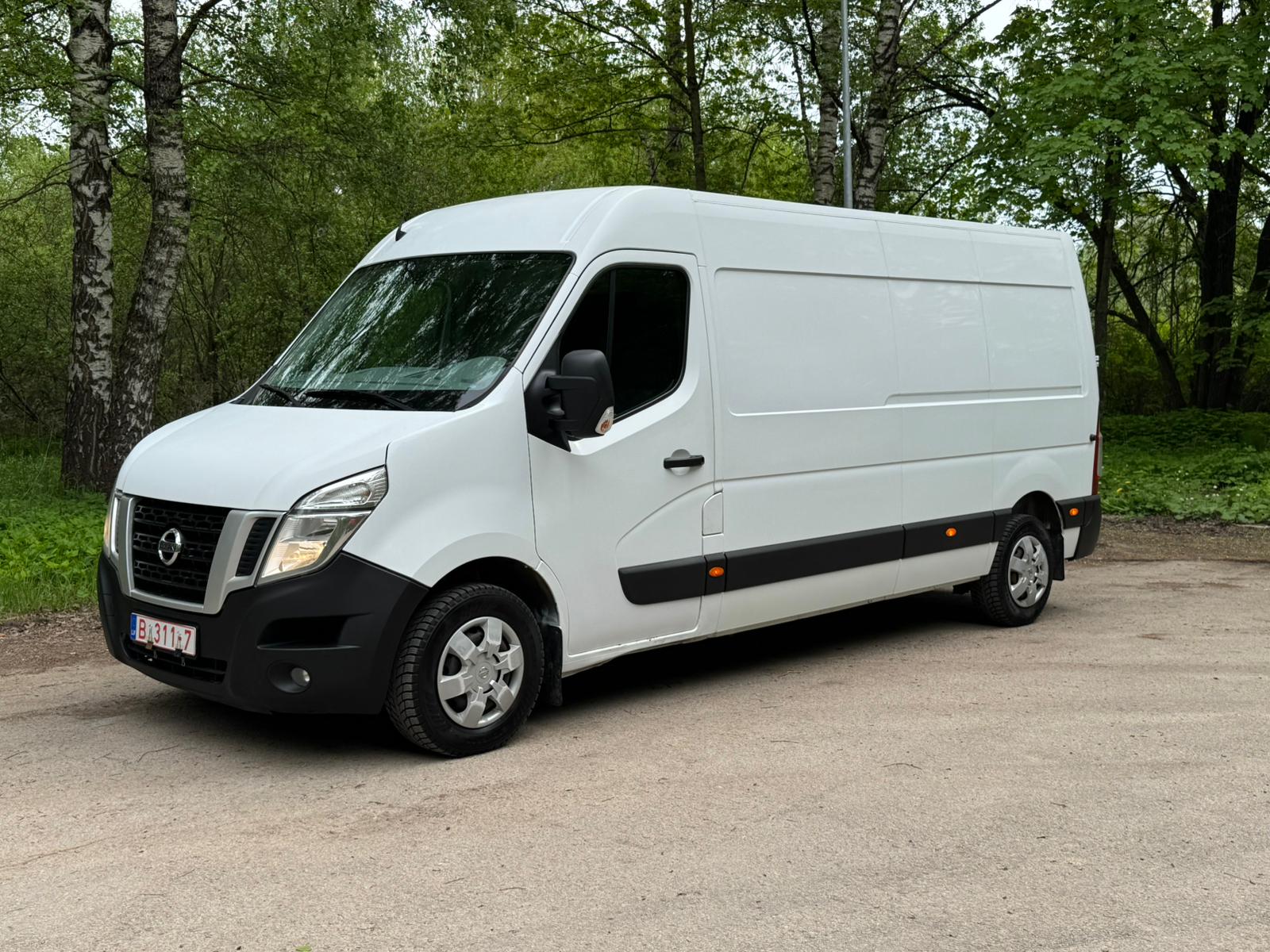NISSAN NV400 KRAVAS BUSS