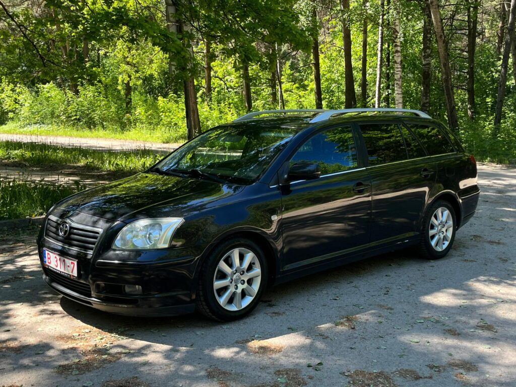 TOYOTA AVENSIS