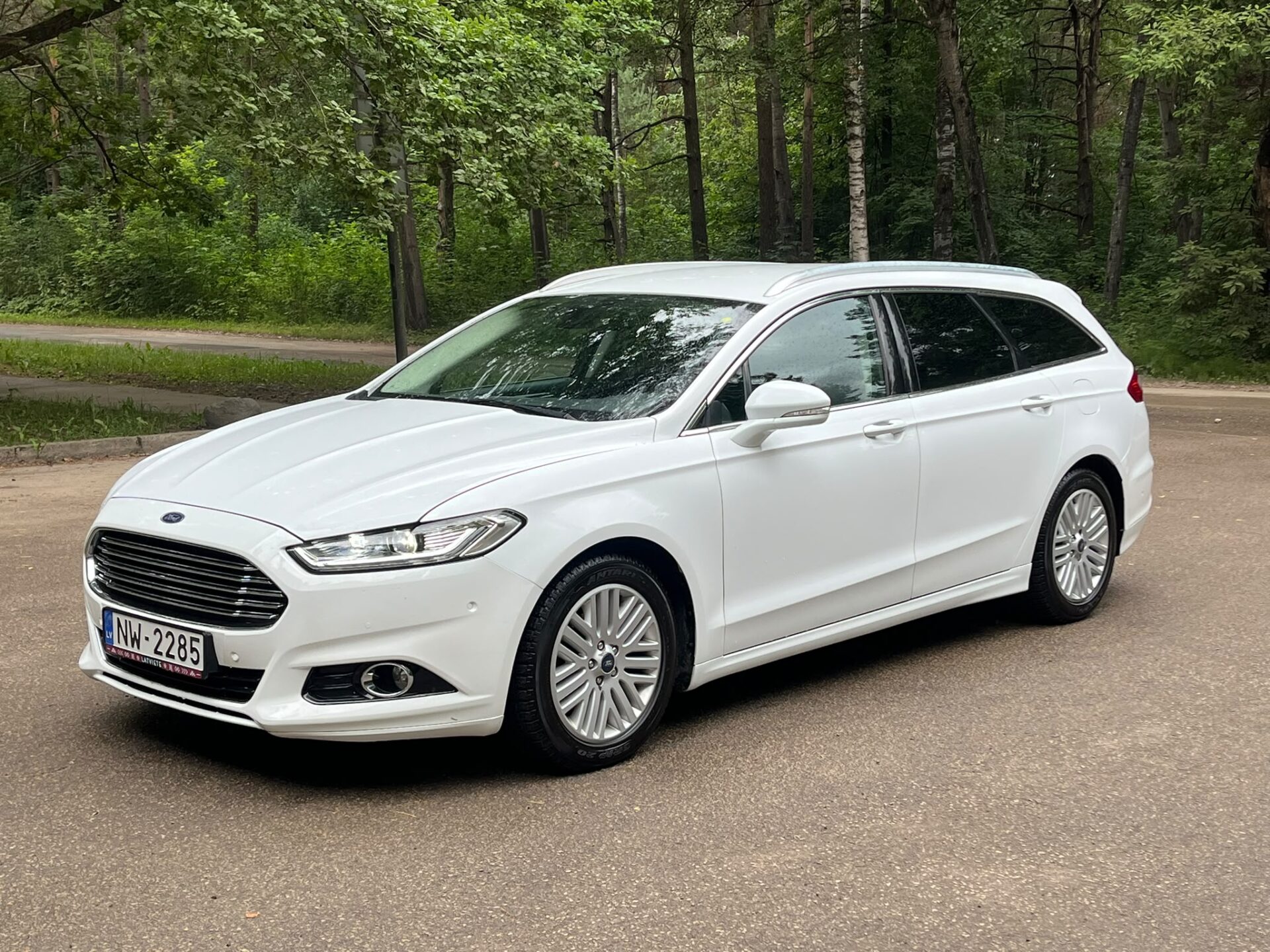 FORD MONDEO