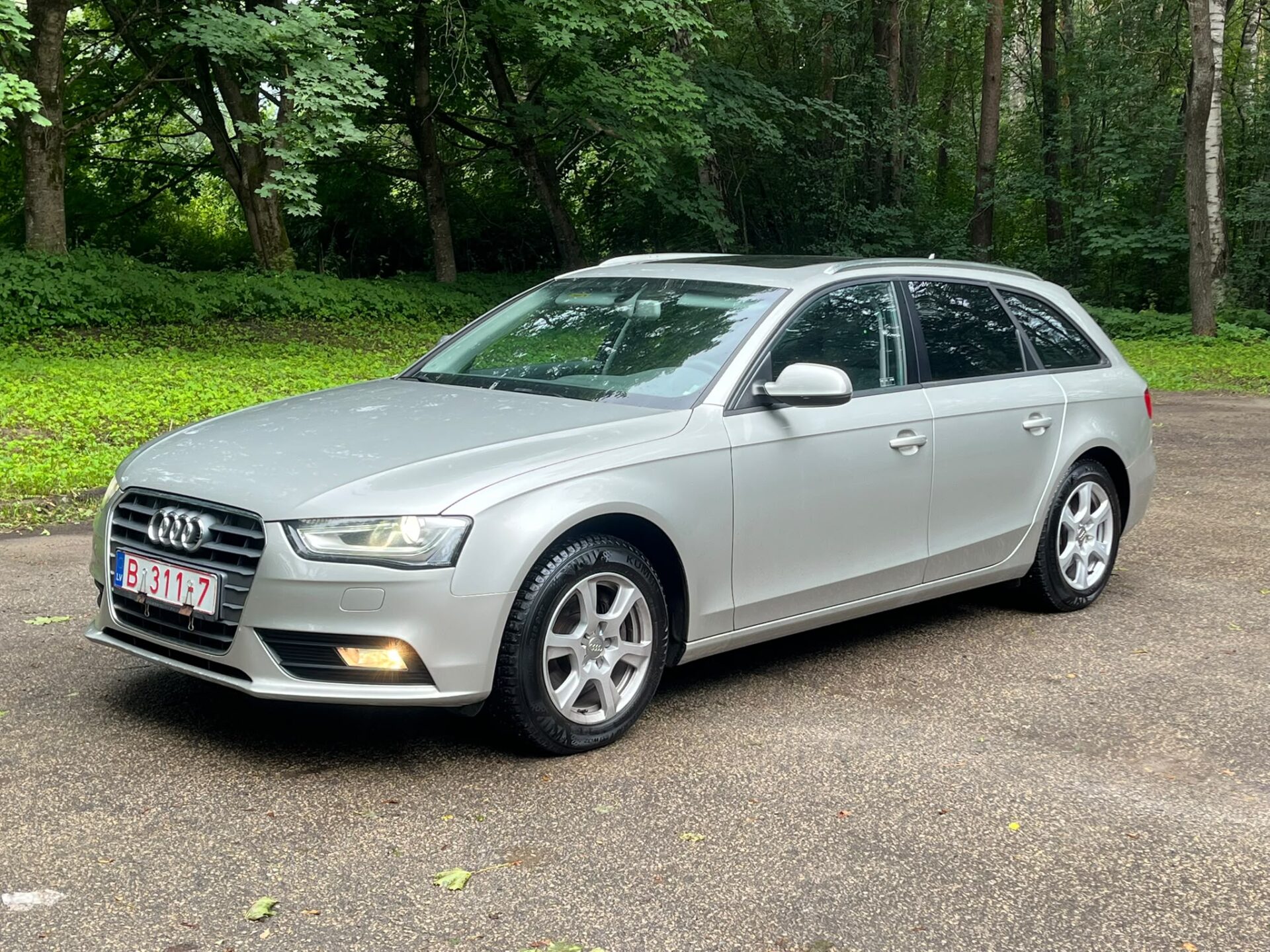 AUDI A4 AVANT