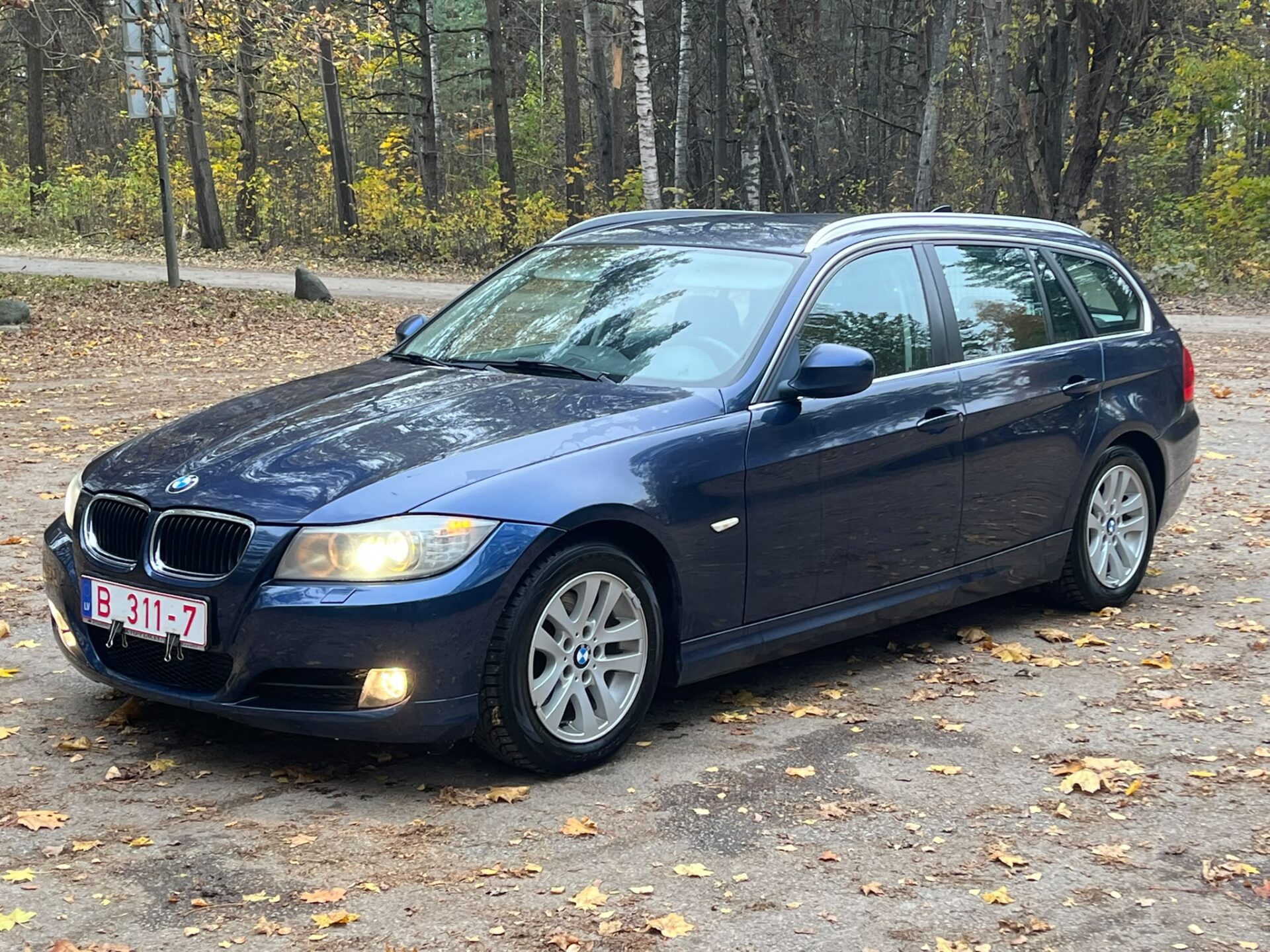 BMW 318 (E91)