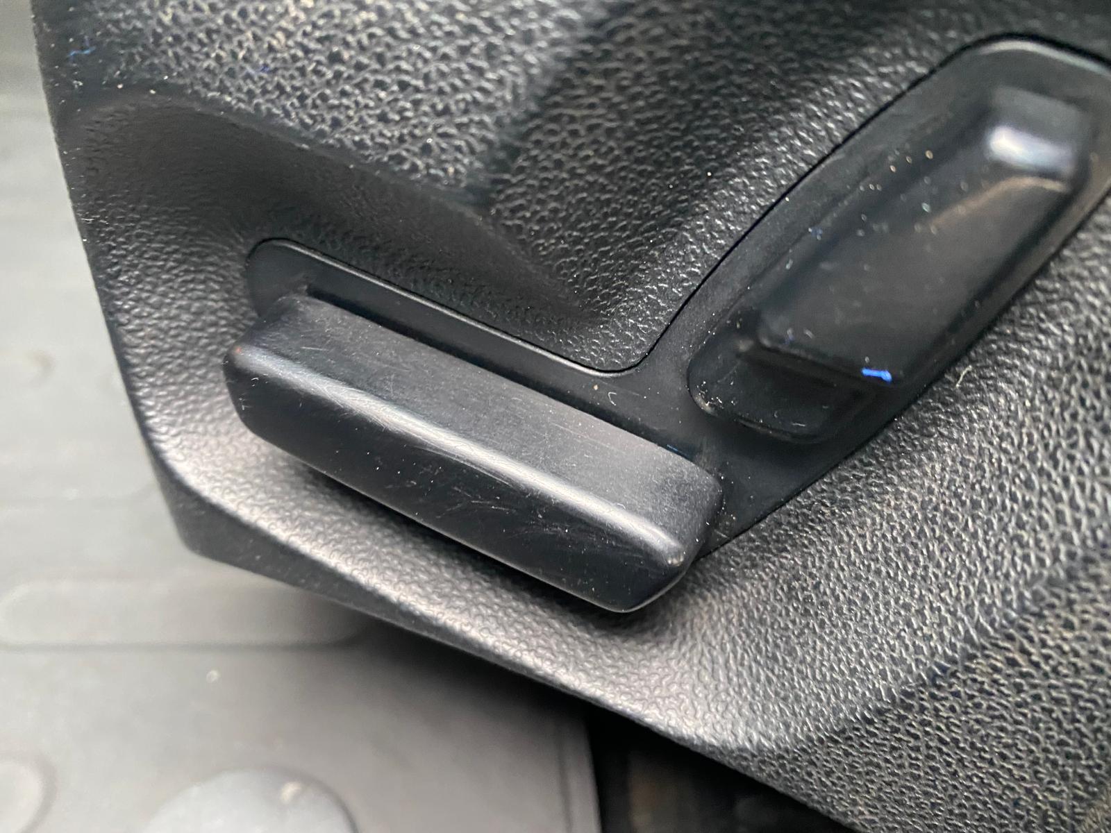 MERCEDES BENZ E220 AVANTGARDE