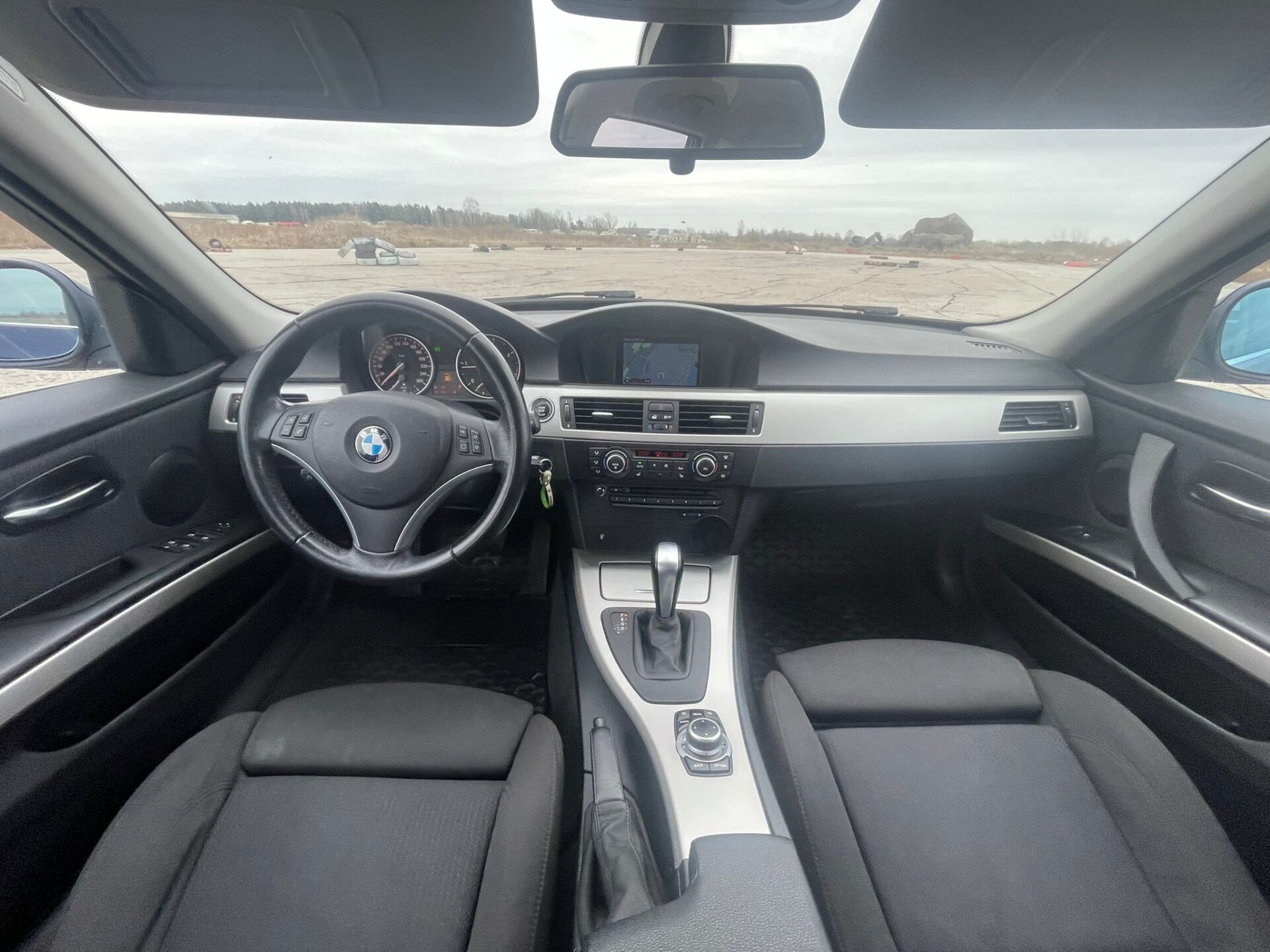BMW 318 (E91)