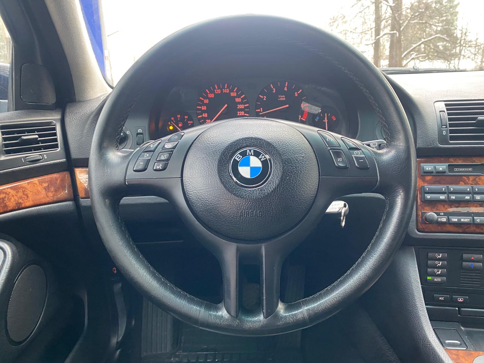 BMW 528 (E39) M-PACK