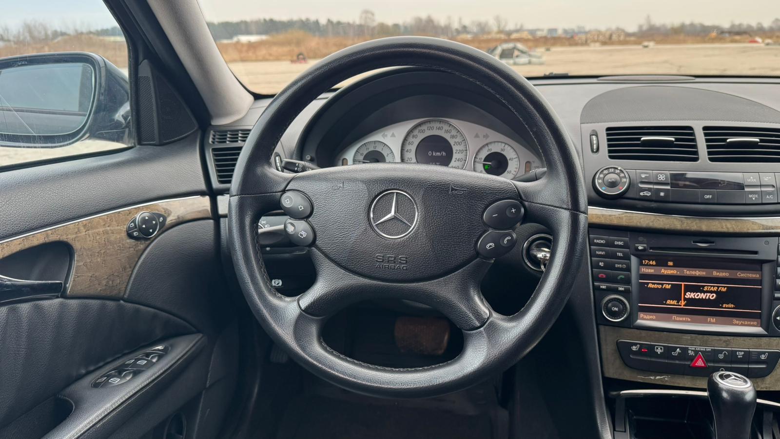 MERCEDES BENZ E220 AVANTGARDE