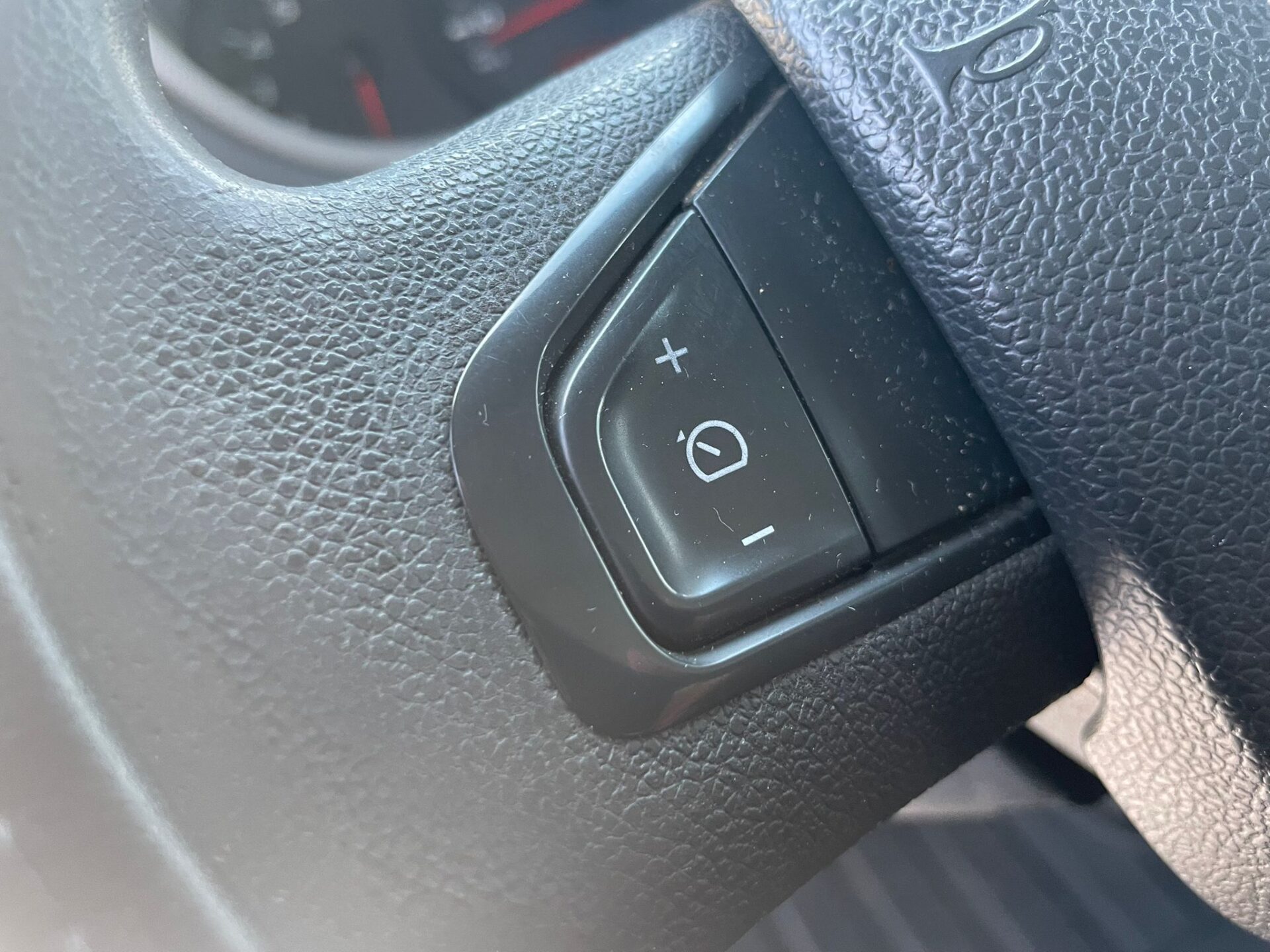 NISSAN NV400 KRAVAS BUSS