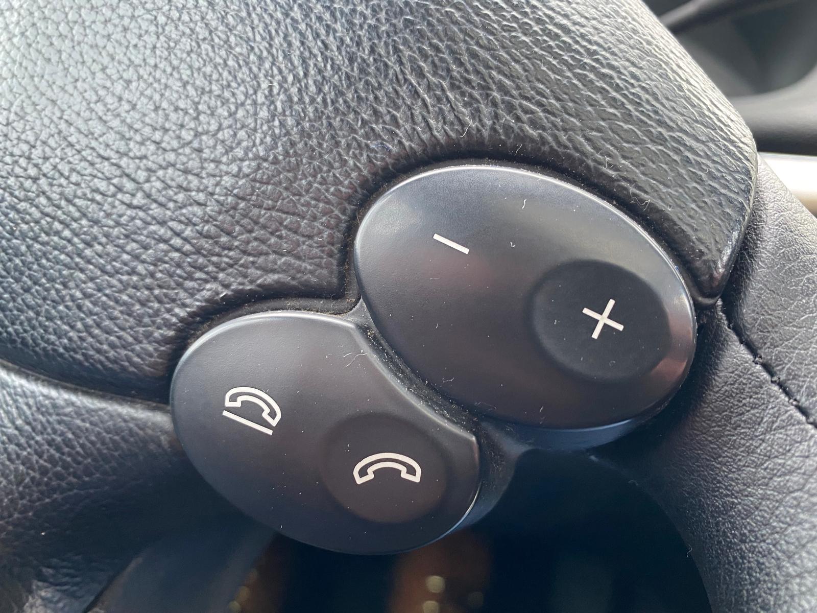 MERCEDES BENZ E220 AVANTGARDE