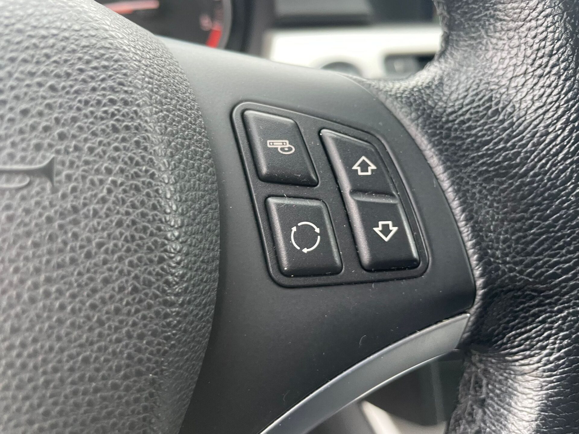 BMW 318 (E91)