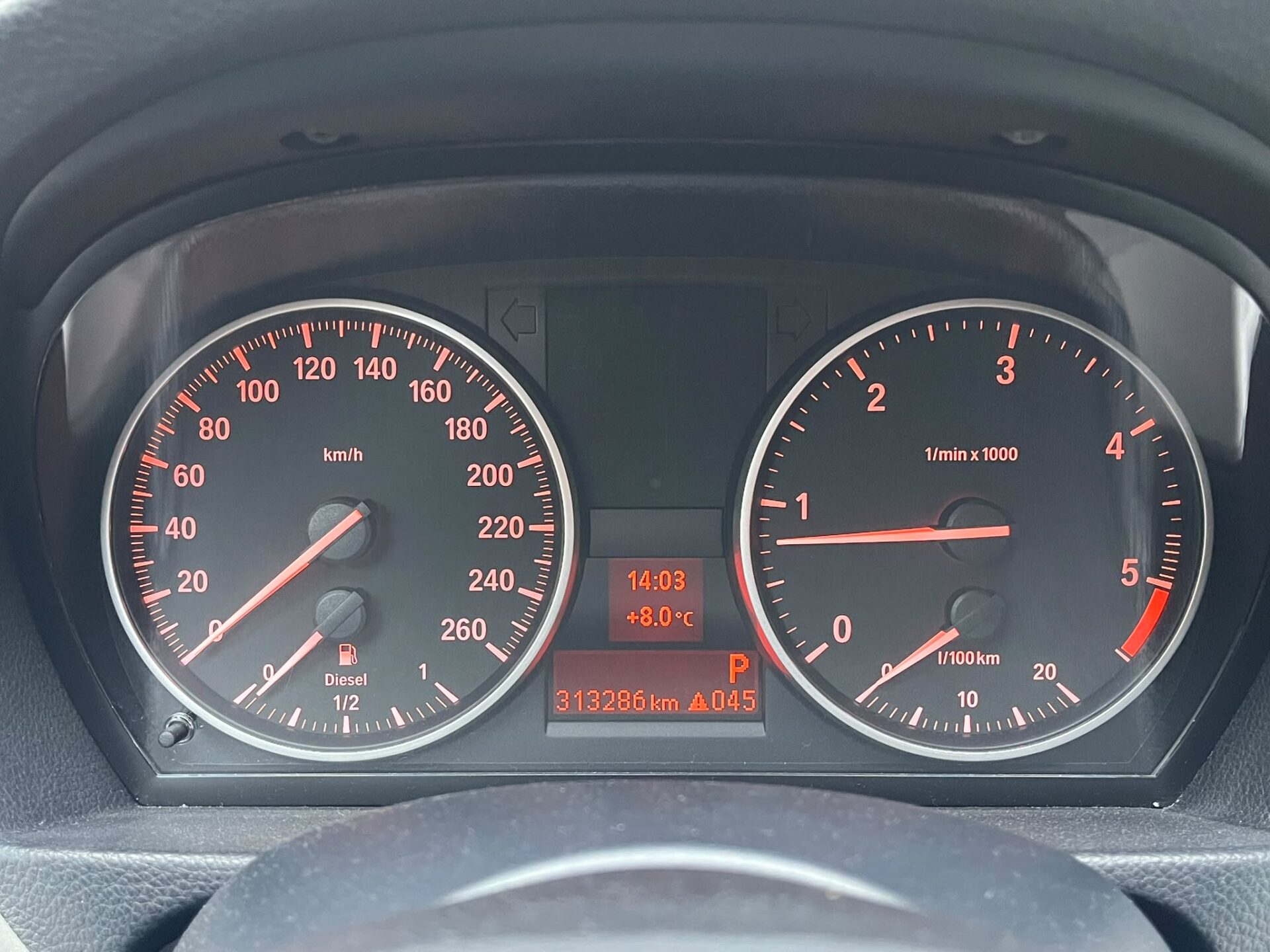 BMW 318 (E91)
