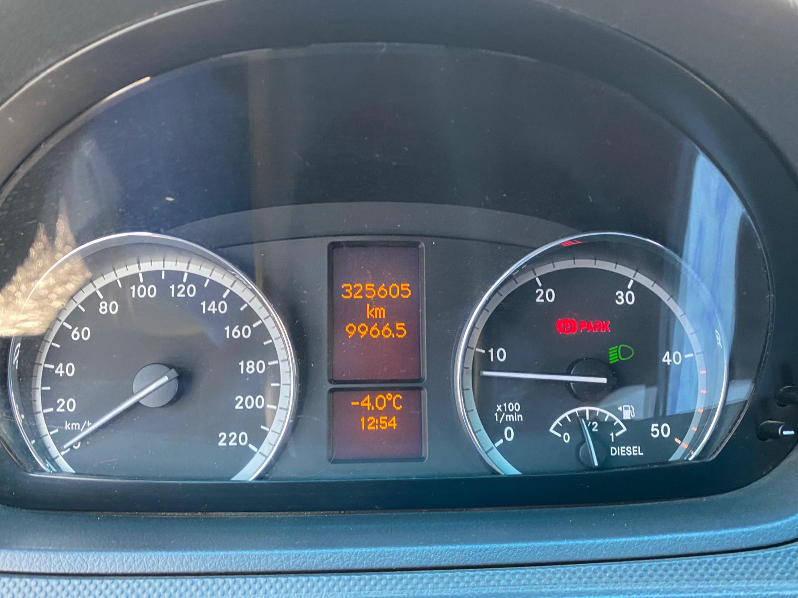 MB VITO 116 6-VIETAS