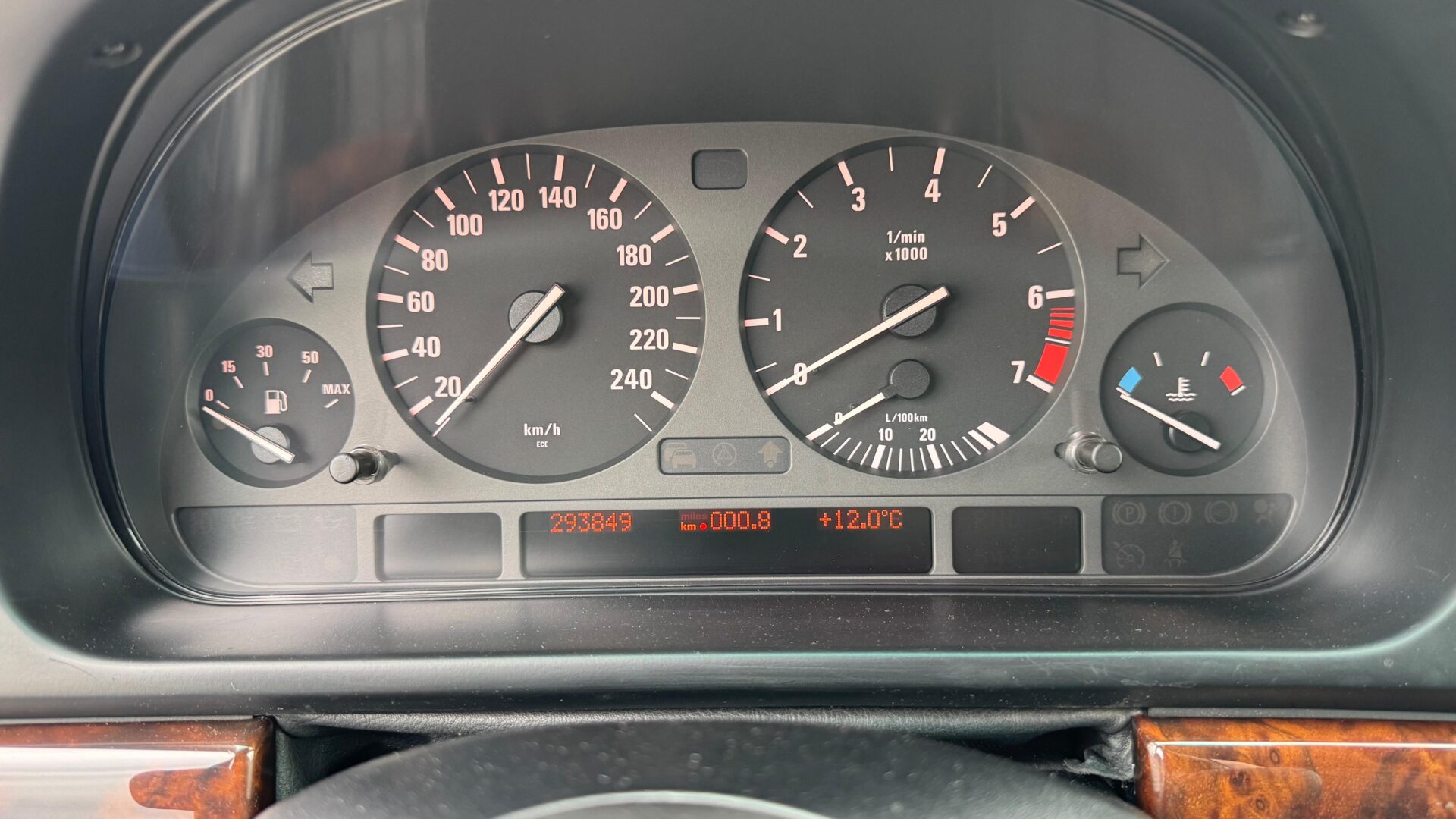 BMW 528 (E39) M-PACK