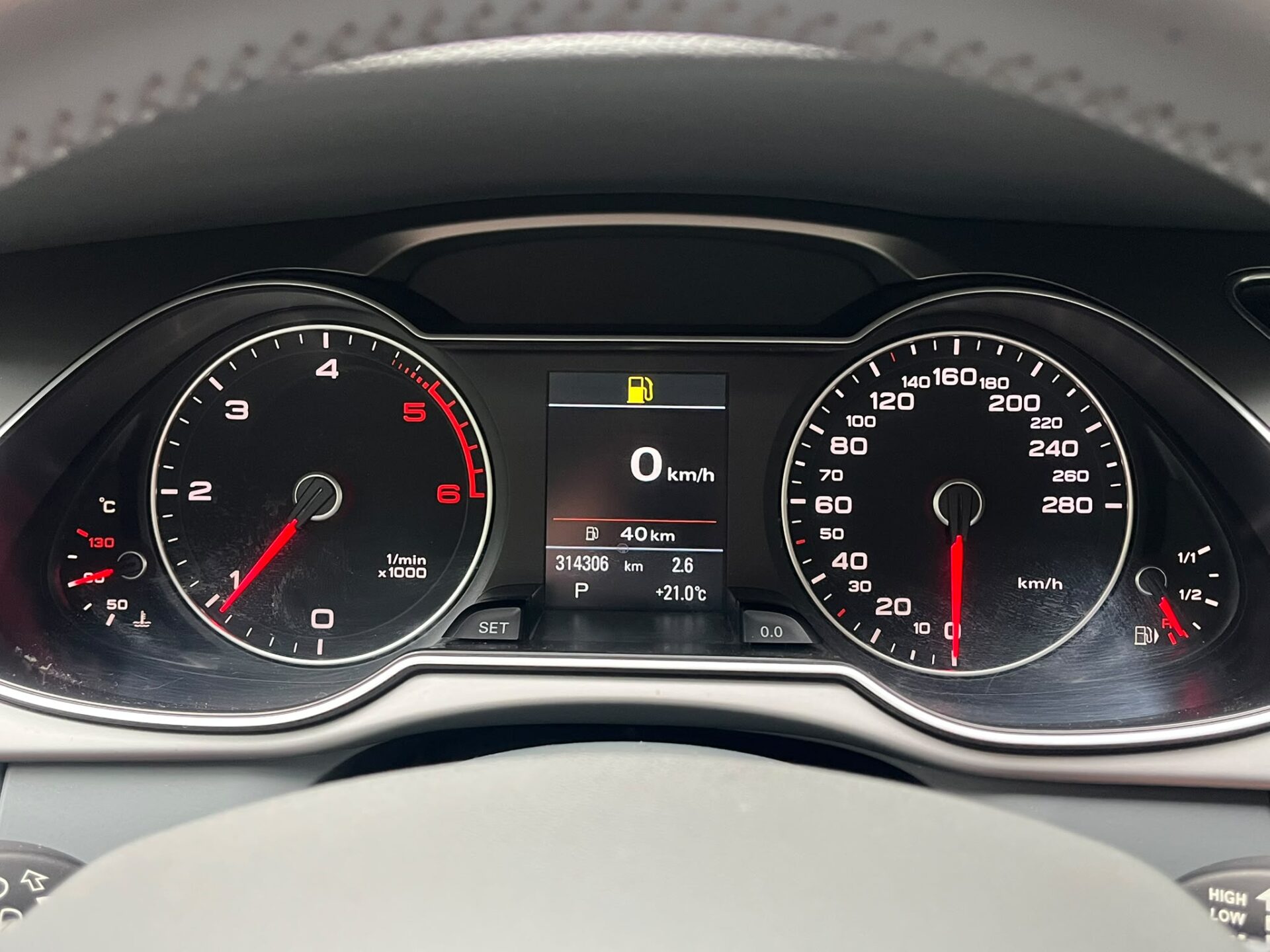 AUDI A4 AVANT