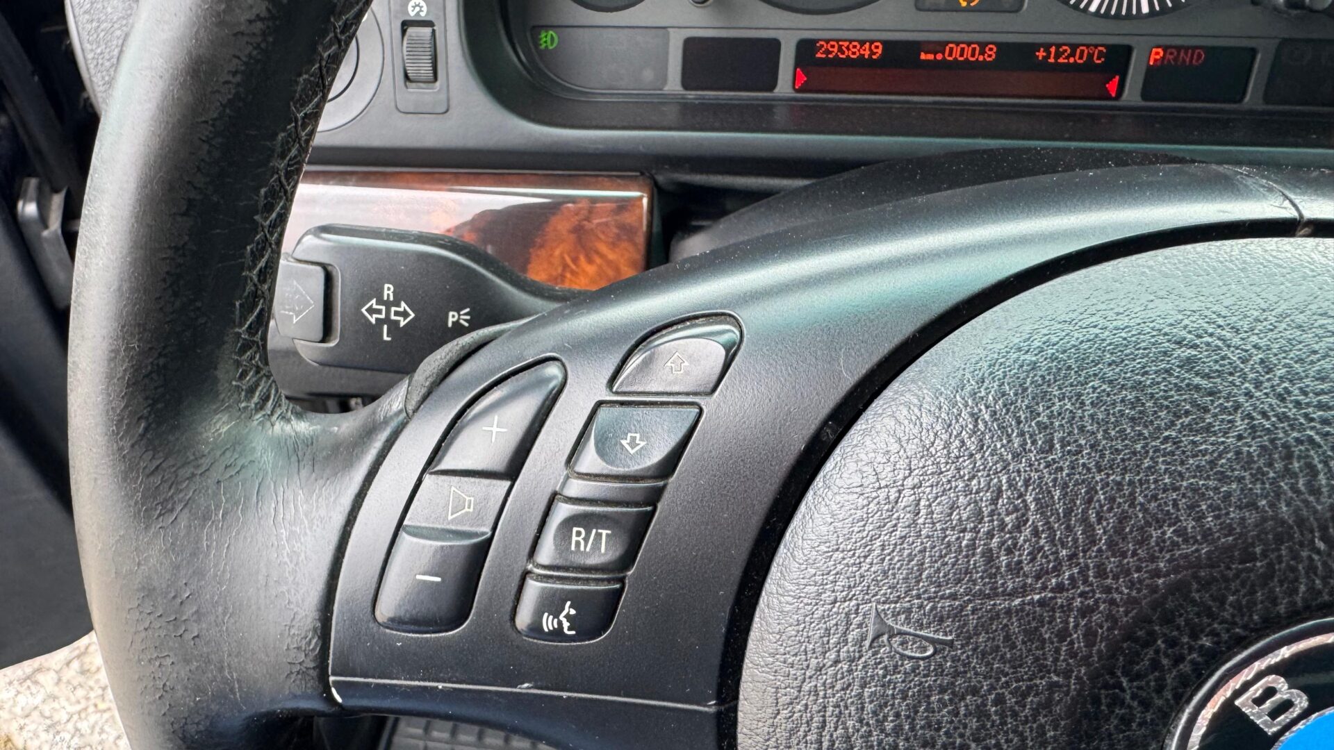 BMW 528 (E39) M-PACK