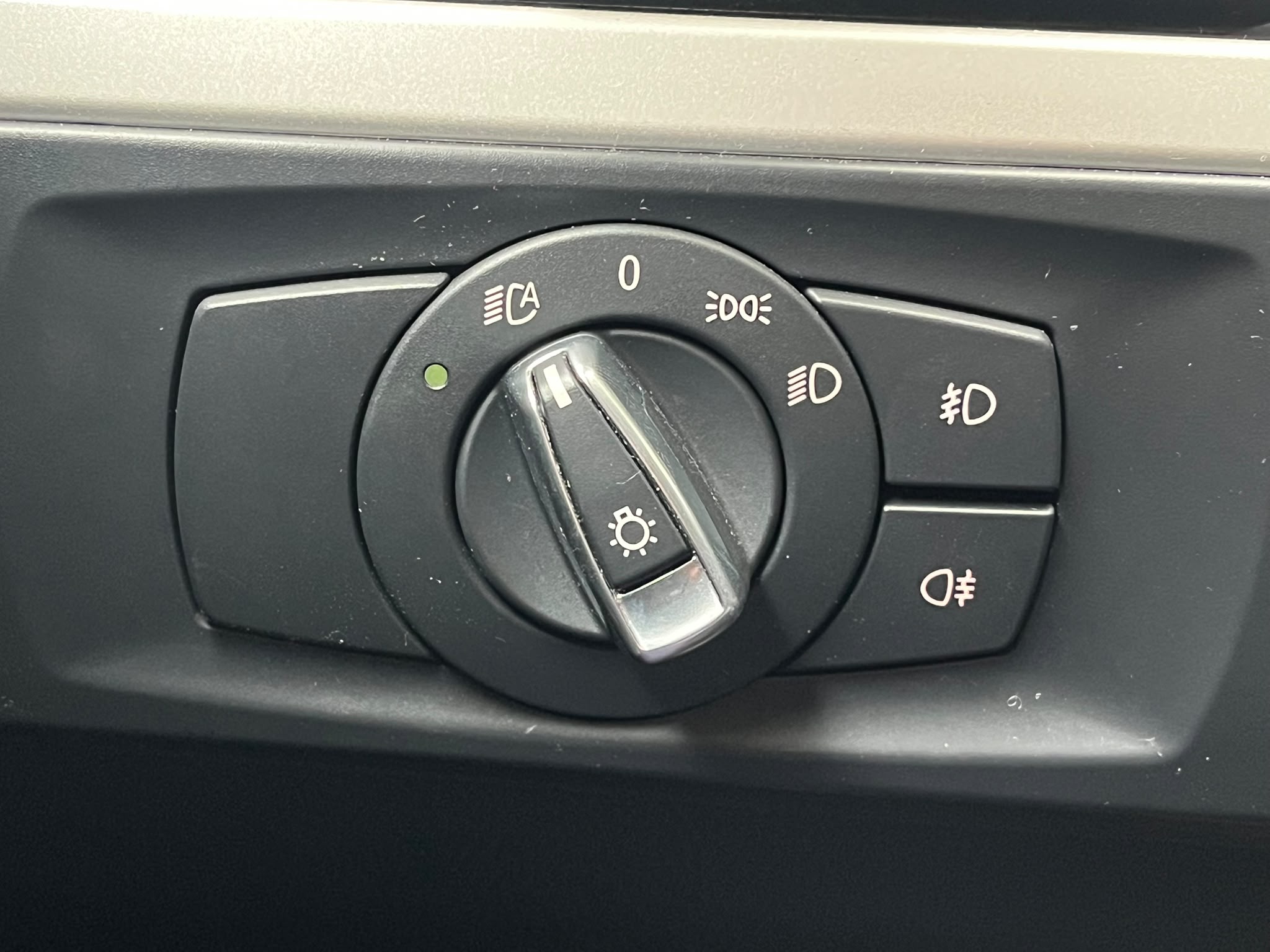 BMW 318 (E91)