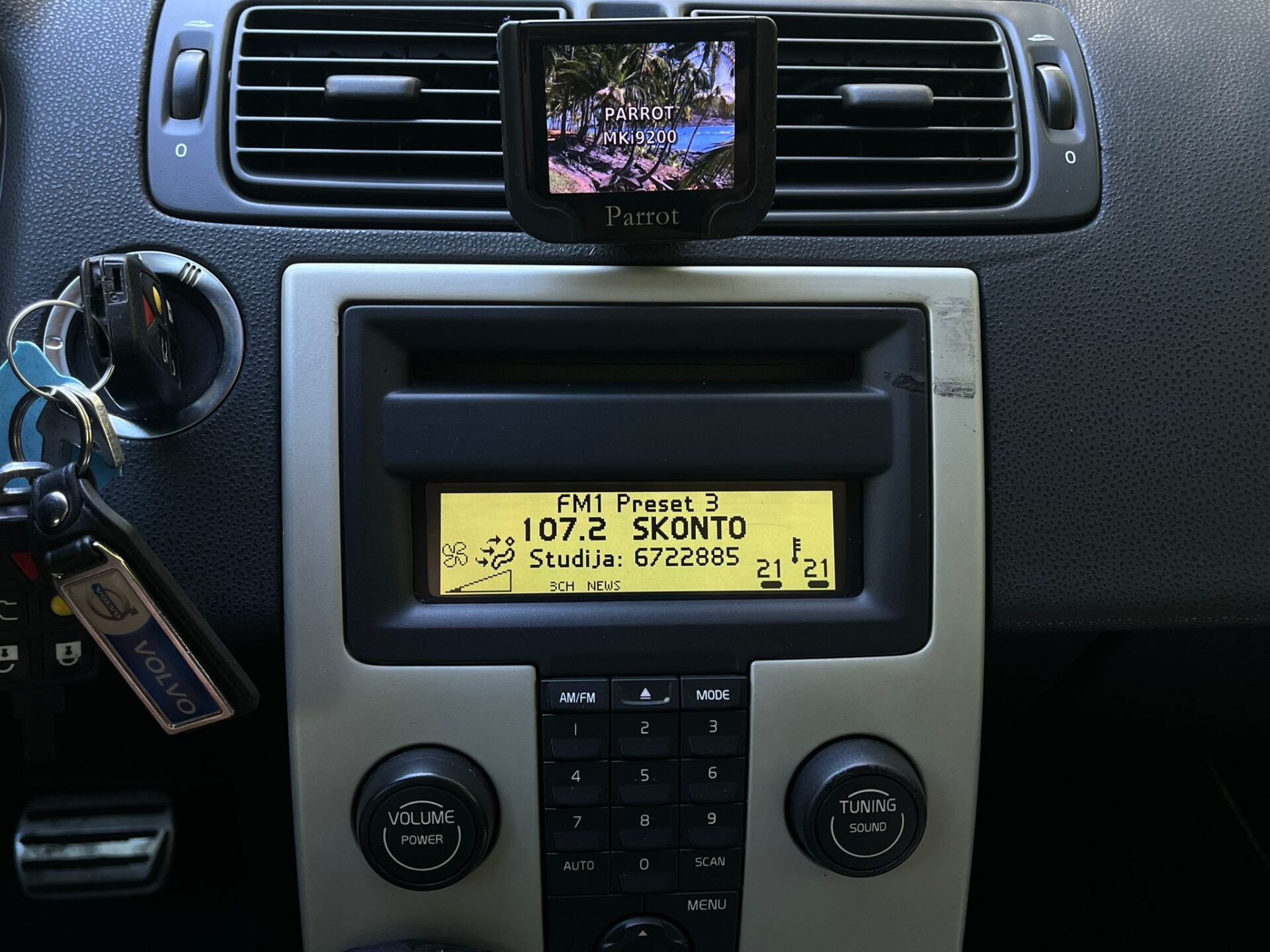 VOLVO C30