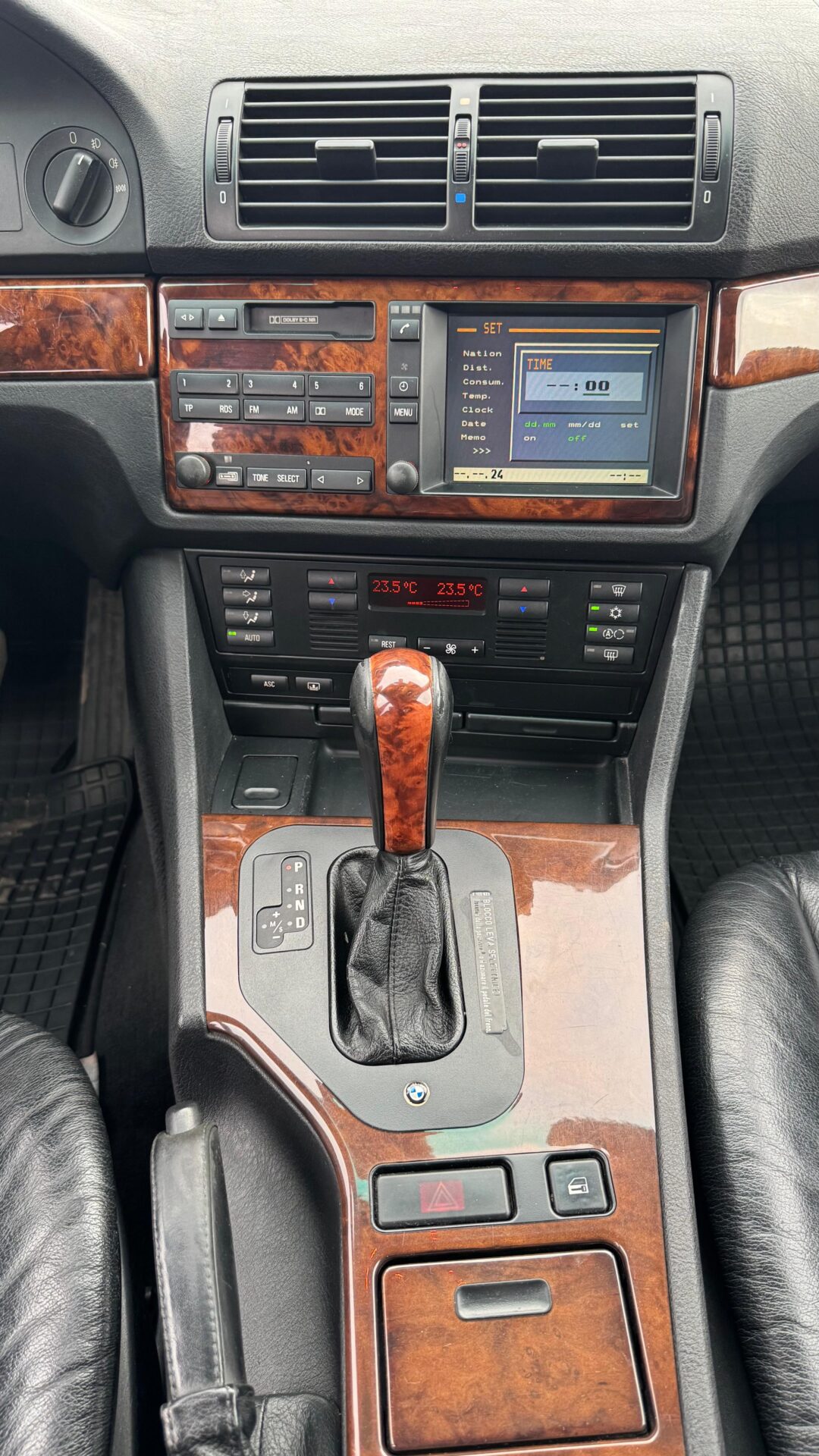 BMW 528 (E39) M-PACK