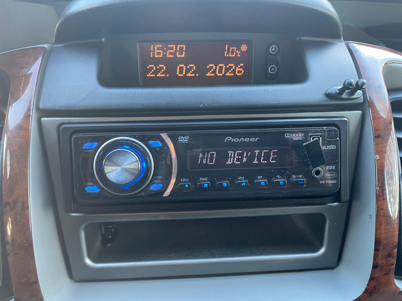 OPEL VIVARO KRAVAS BUSS