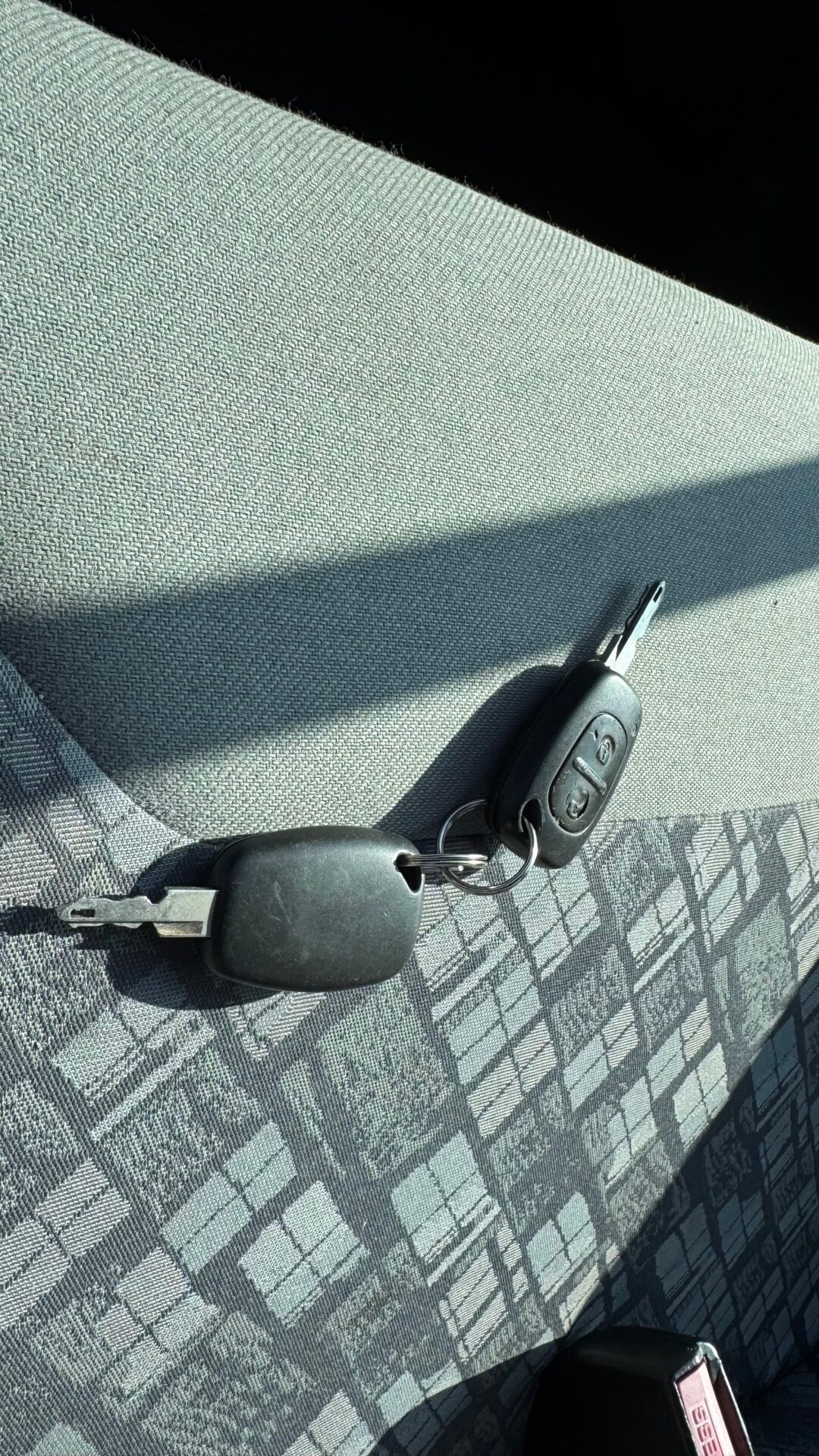 OPEL VIVARO KRAVAS BUSS