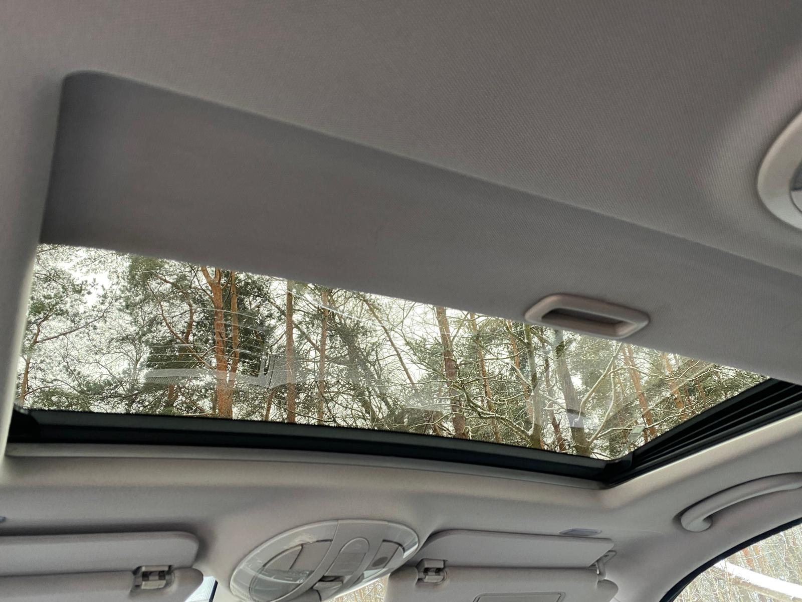 MERCEDES BENZ E220 AVANTGARDE