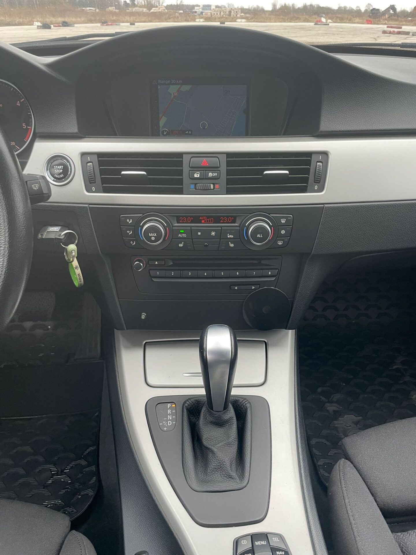 BMW 318 (E91)