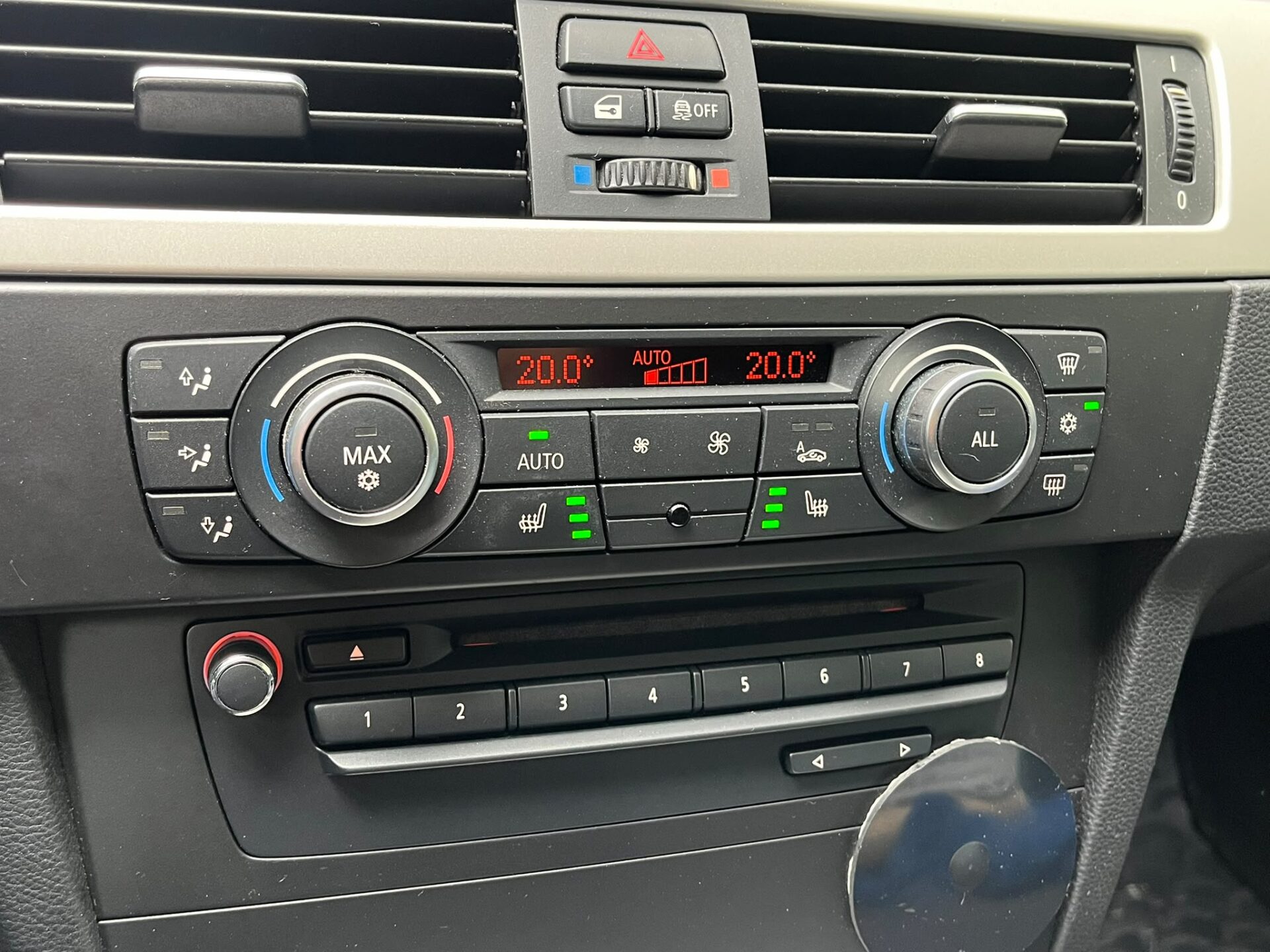 BMW 318 (E91)