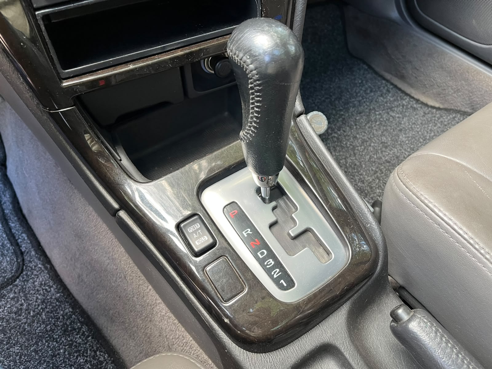 SUBARU LEGACY AWD