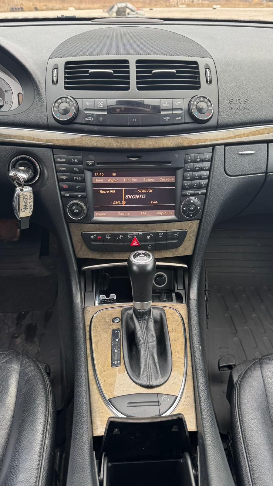 MERCEDES BENZ E220 AVANTGARDE