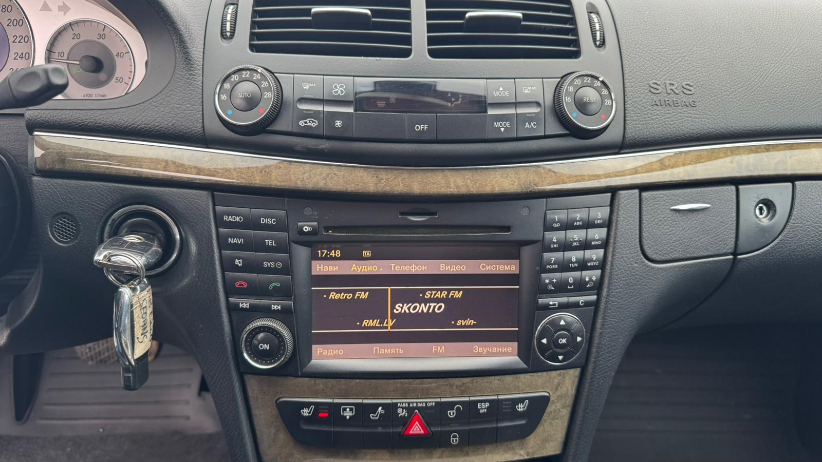 MERCEDES BENZ E220 AVANTGARDE