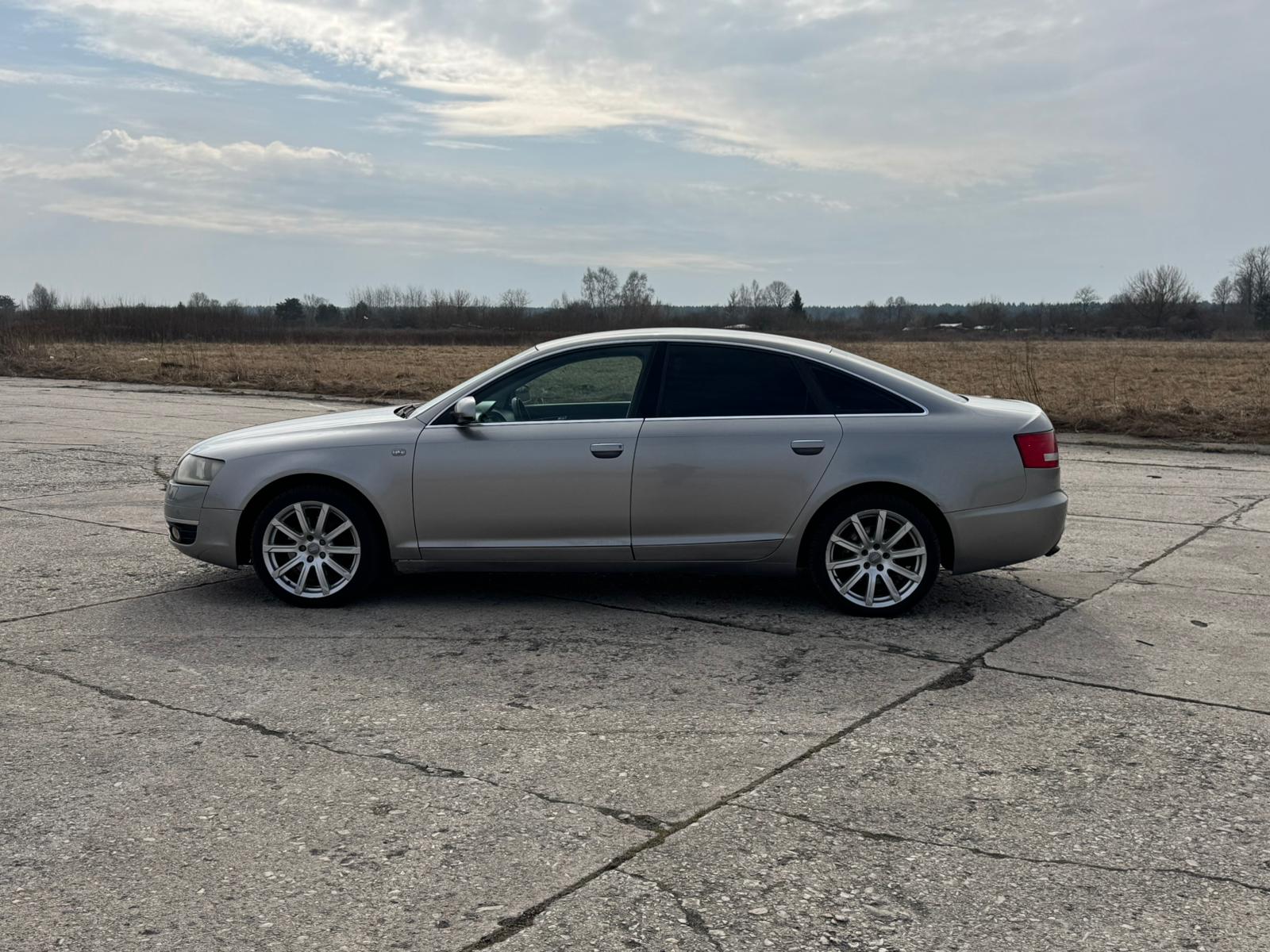 AUDI A6 QUATTRO