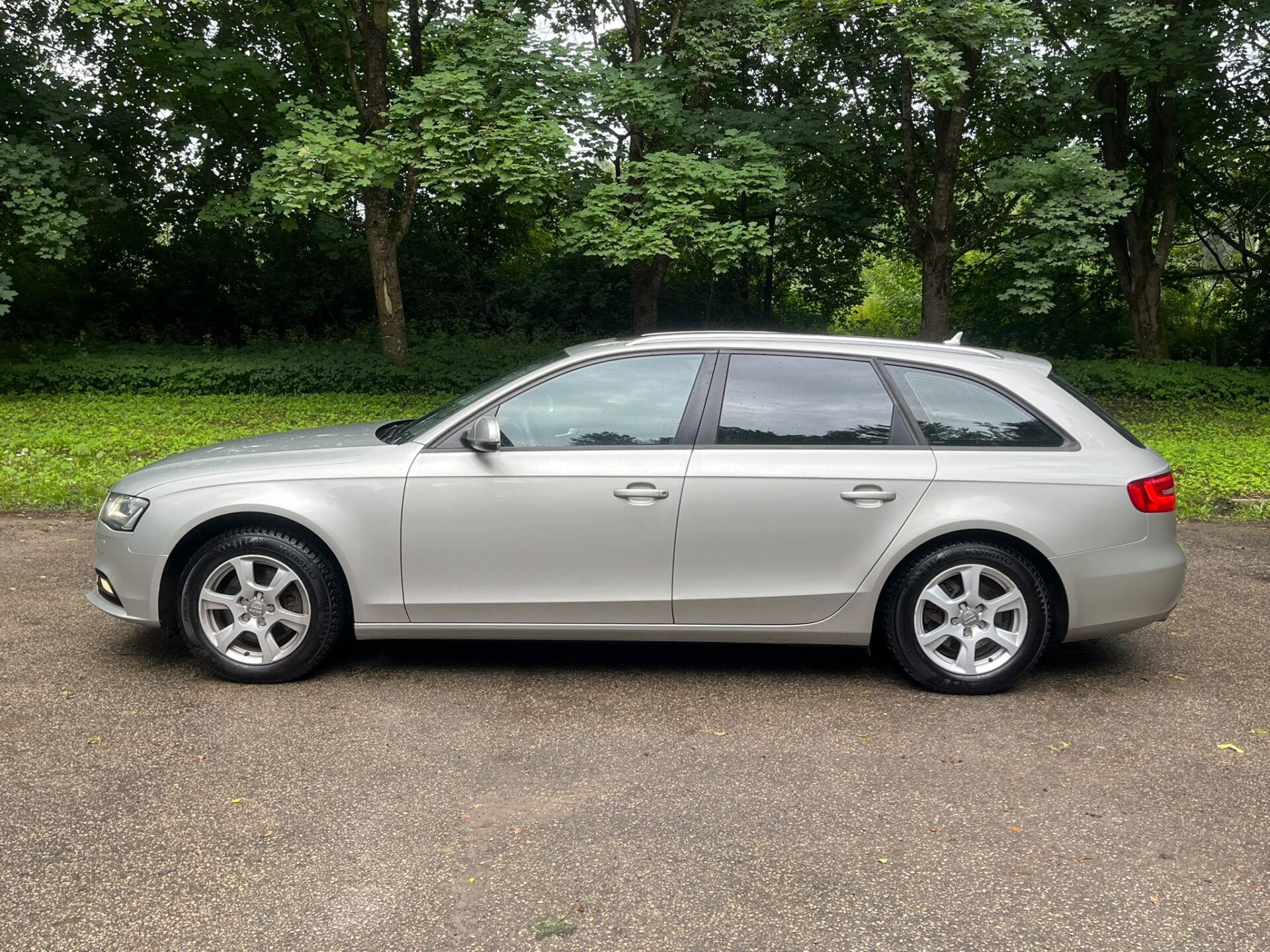 AUDI A4 AVANT