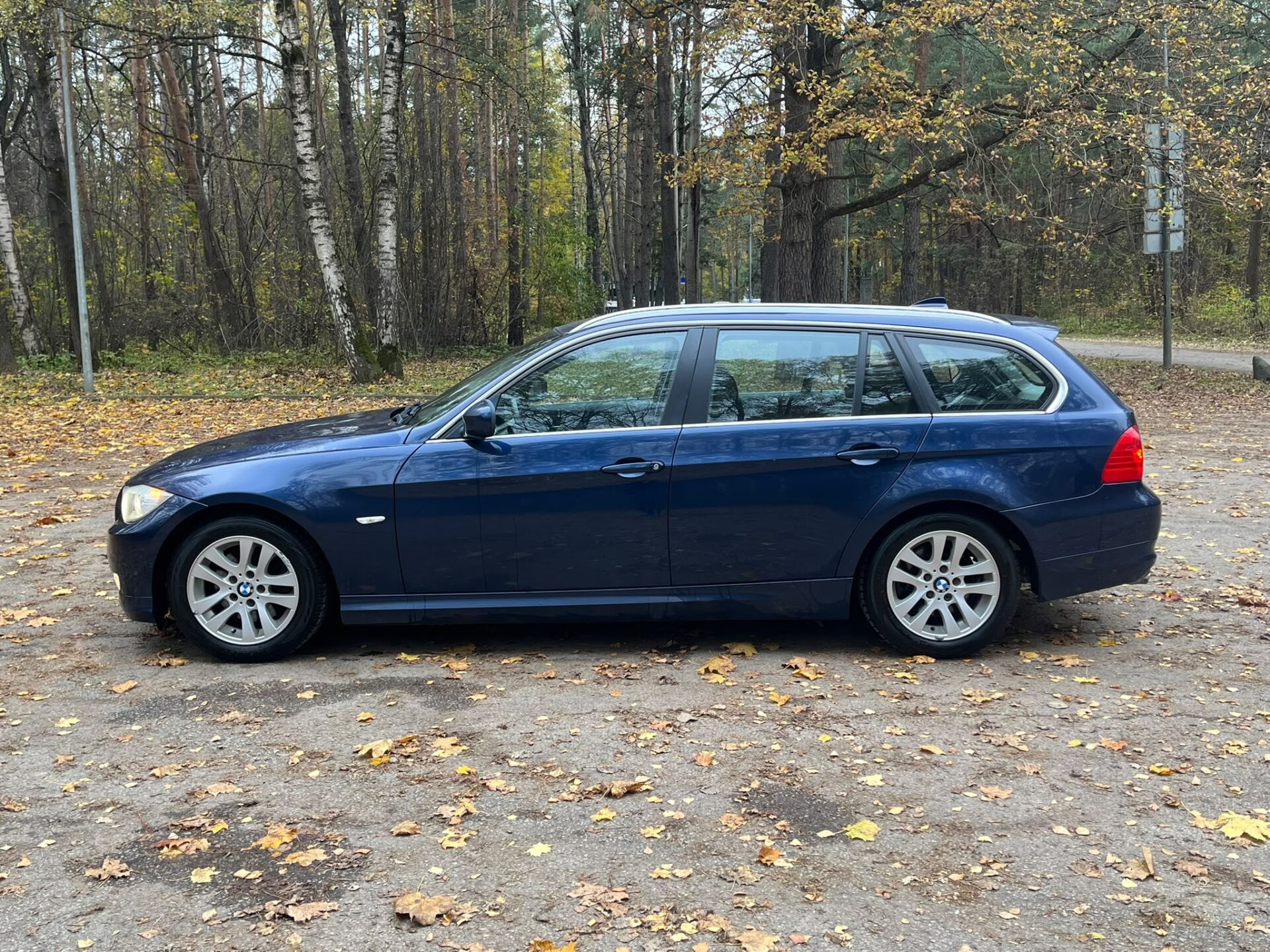 BMW 318 (E91)