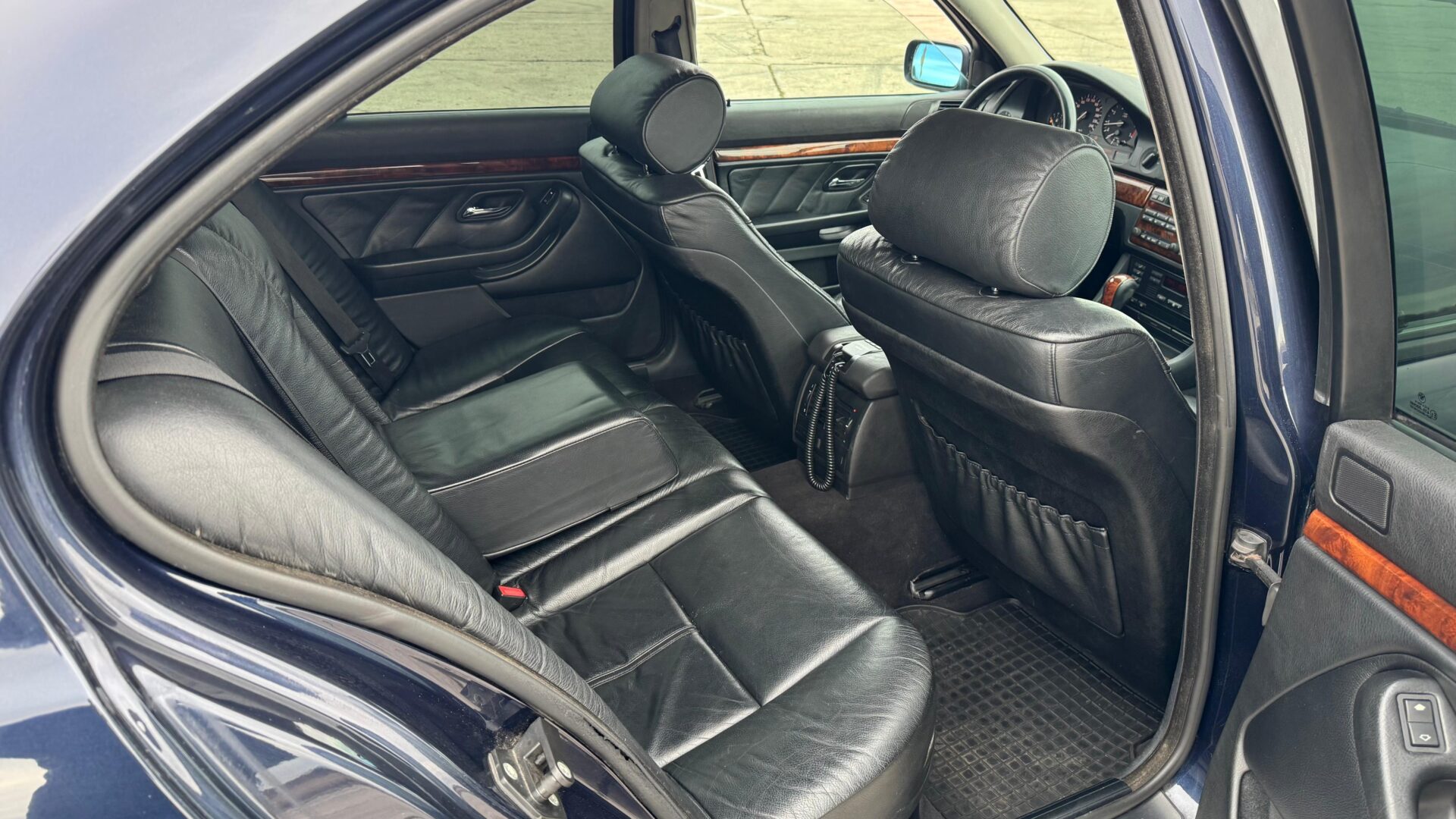 BMW 528 (E39) M-PACK