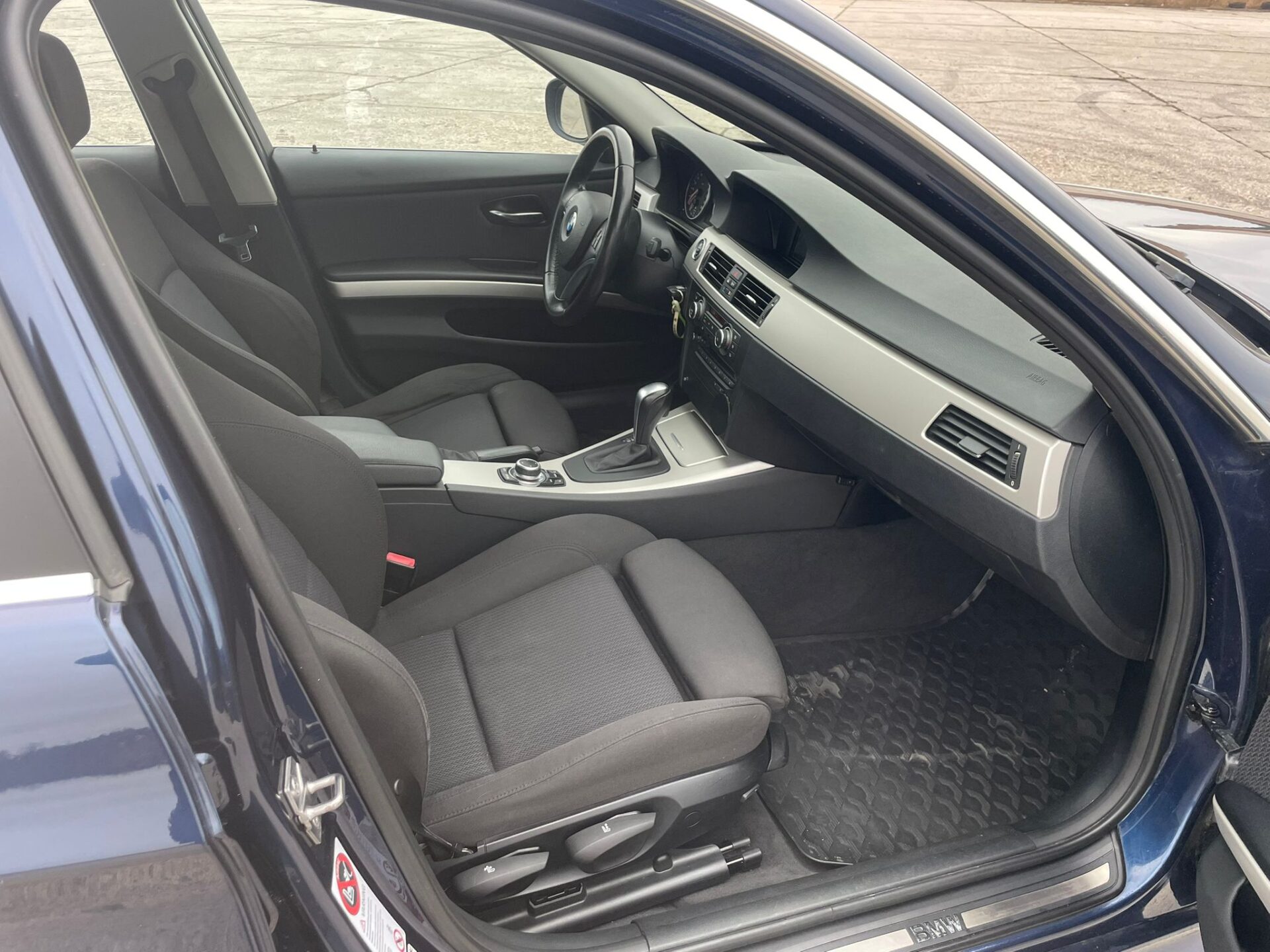 BMW 318 (E91)