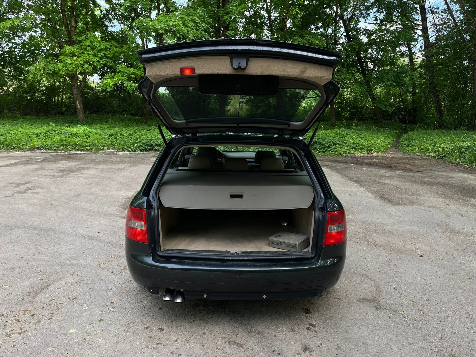 AUDI A6 AVANT