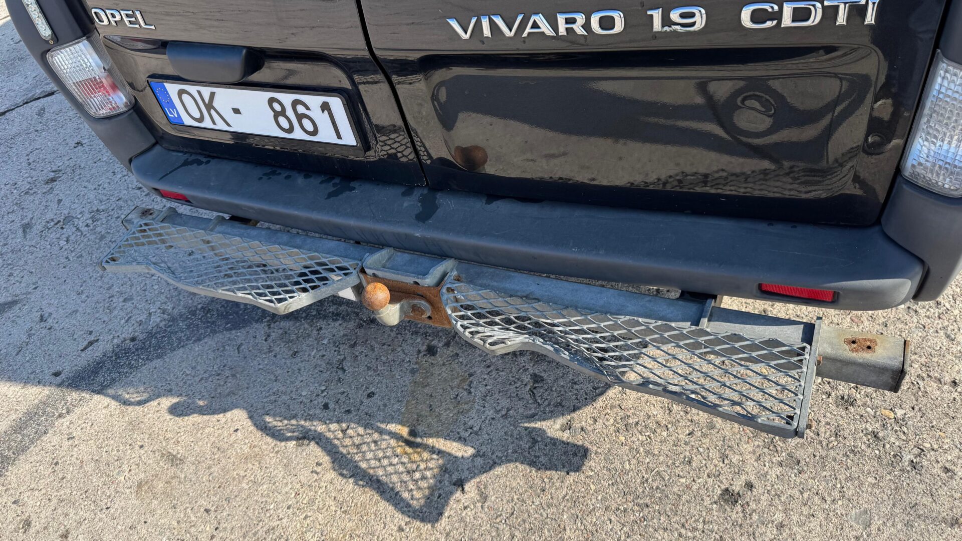 OPEL VIVARO KRAVAS BUSS