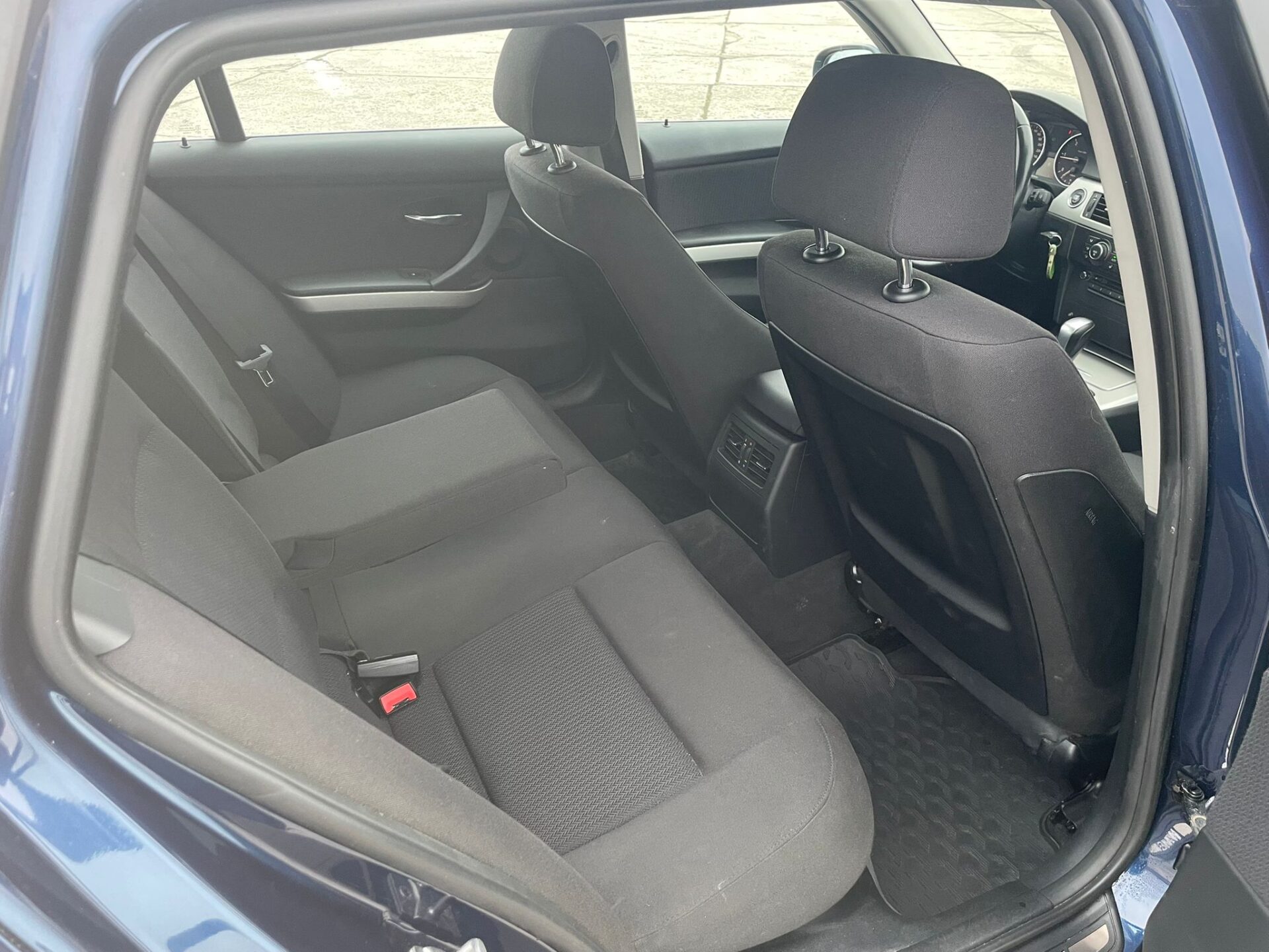 BMW 318 (E91)