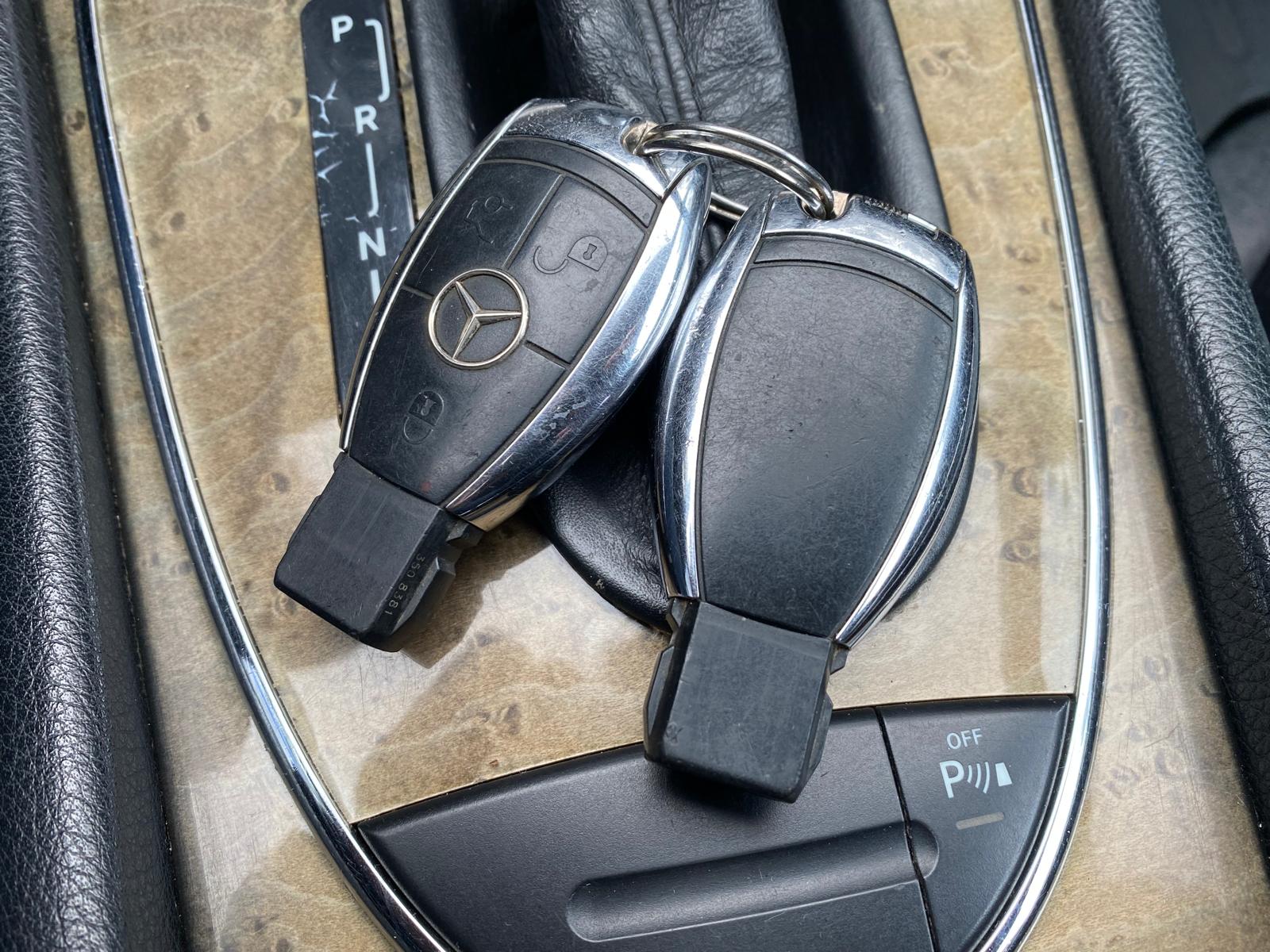 MERCEDES BENZ E220 AVANTGARDE